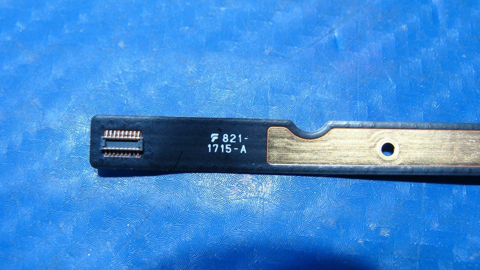 Apple iPad Wi-Fi A1823 9.7