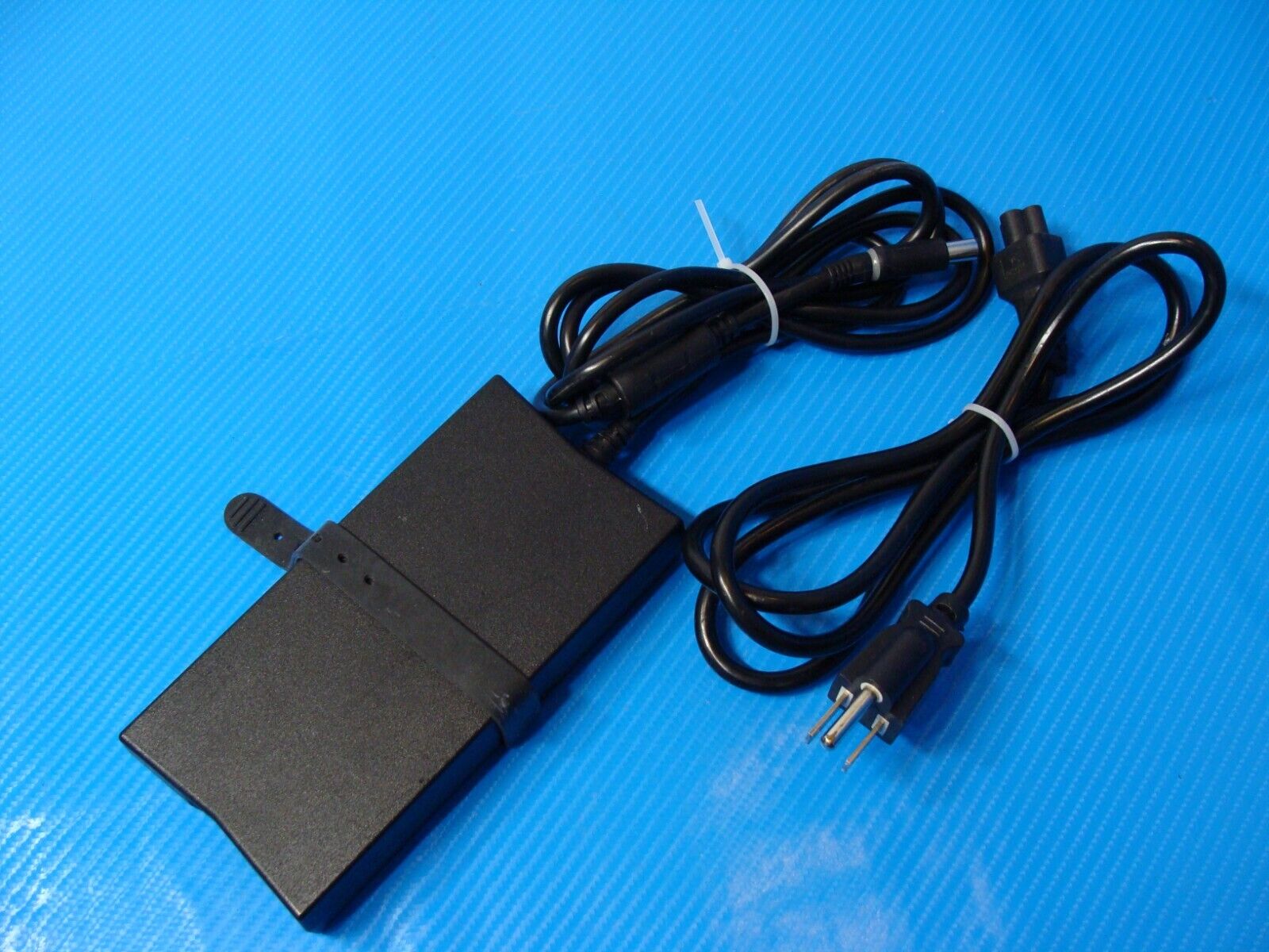 Genuine Dell AC Power Adapter Charger 19.5V 6.7A 130W  LA130PM121 VJCH5