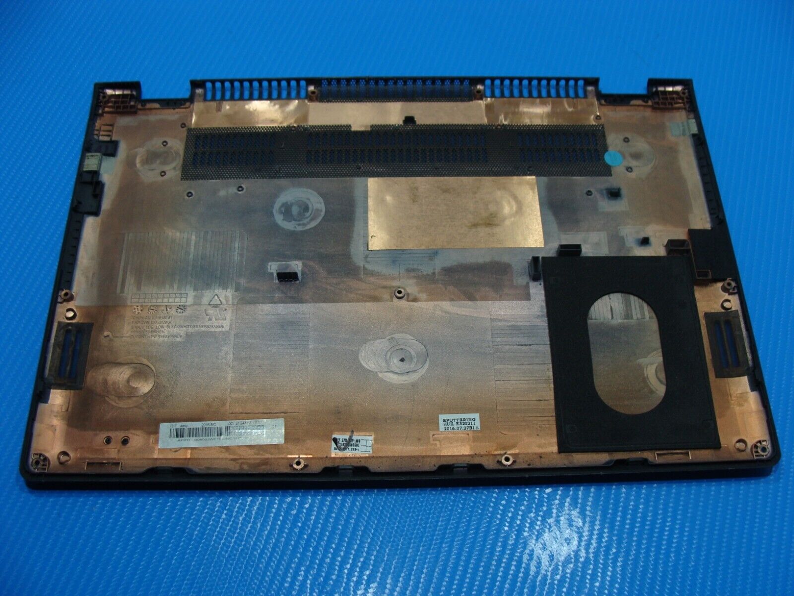 Lenovo IdeaPad Y700-14ISK 14