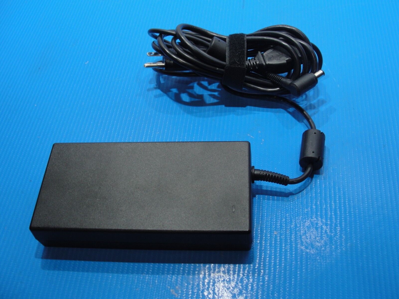 Genuine Chicony AC Adapter Power Charger 19.5V  11.8A 230W A12-230P1A A230A004L