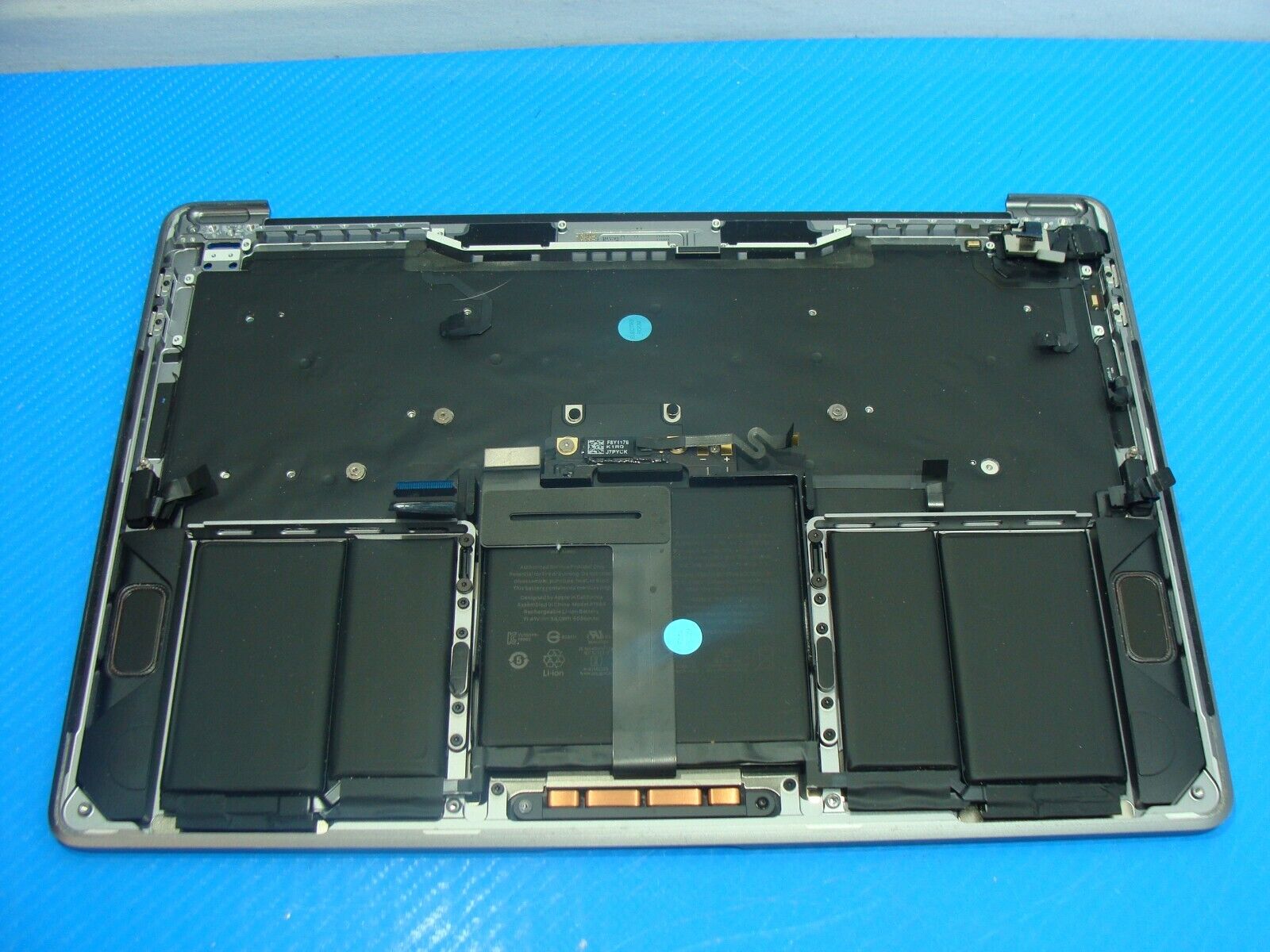 MacBook Pro A2251 13