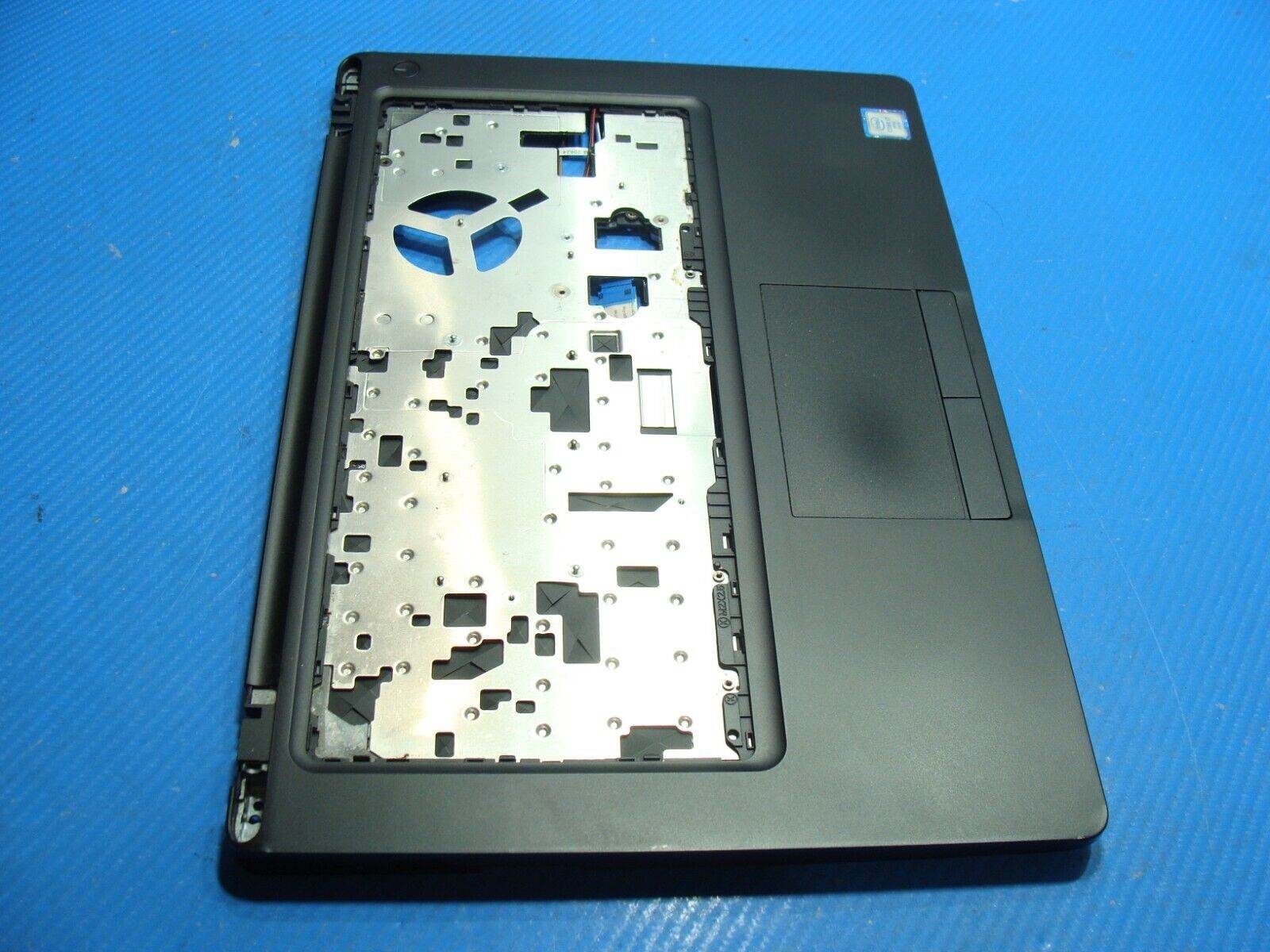 Dell Latitude 14” 5480 OEM Palmrest w/TouchPad Middle Frame CN2T6 AP1SD000200 - Tested Computer Laptop Parts