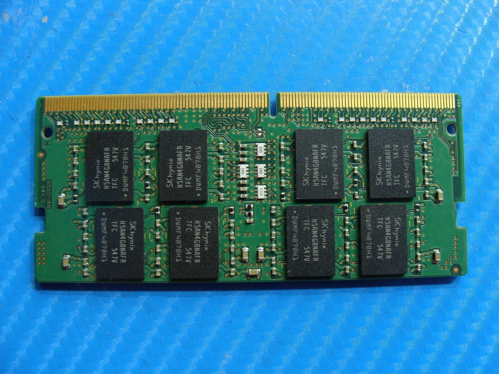 Dell 7390 So-Dimm SK Hynix 8GB 2Rx8 Memory Ram PC4-2133P HMA41GS6AFR8N-TF
