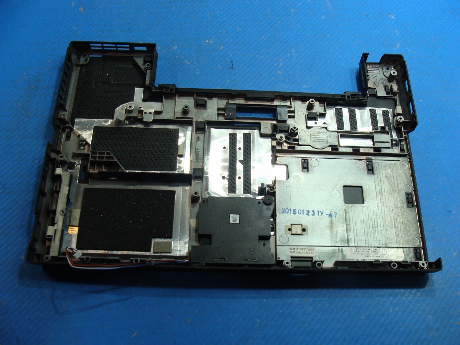 Lenovo ThinkPad 14 T440p Genuine Laptop Bottom Case w/Cover Door APOSQ000800