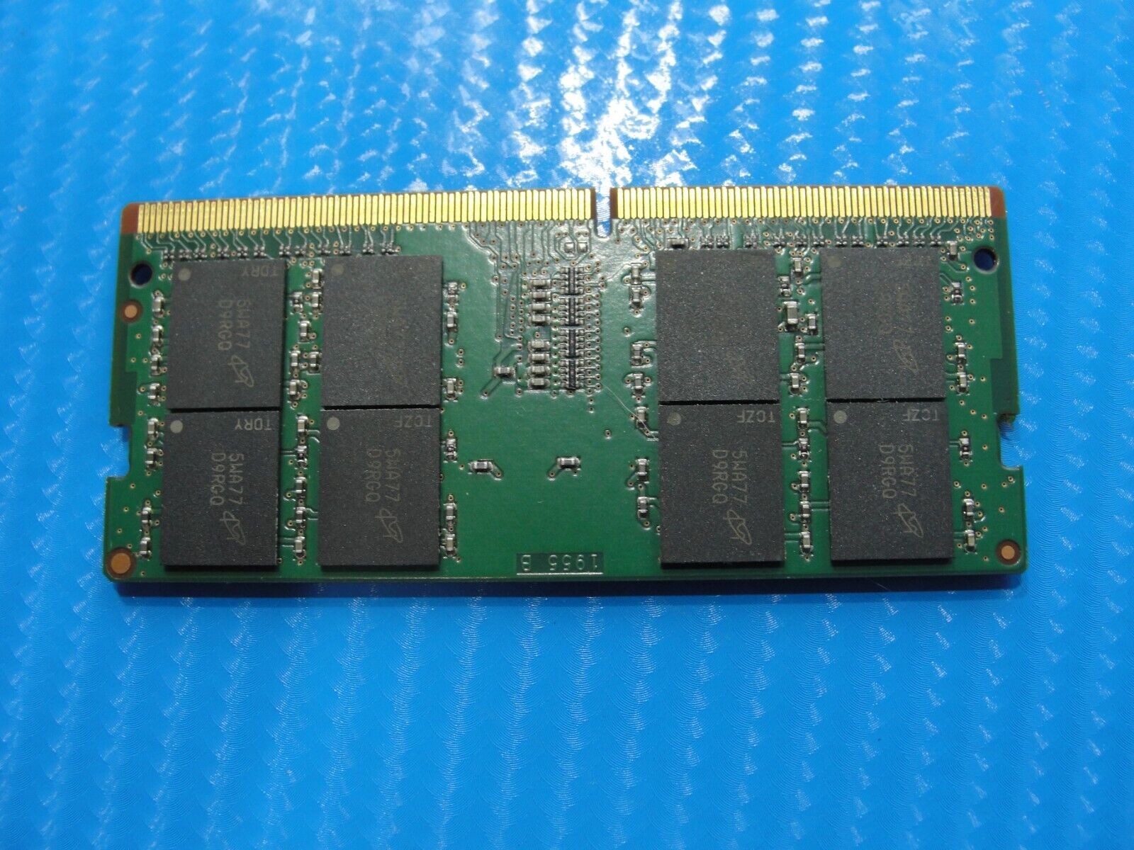 Dell 15 9550 Micron 8GB 2Rx8 PC4-2133P Memory RAM SO-DIMM MTA16ATF1G64HZ-2G1A2