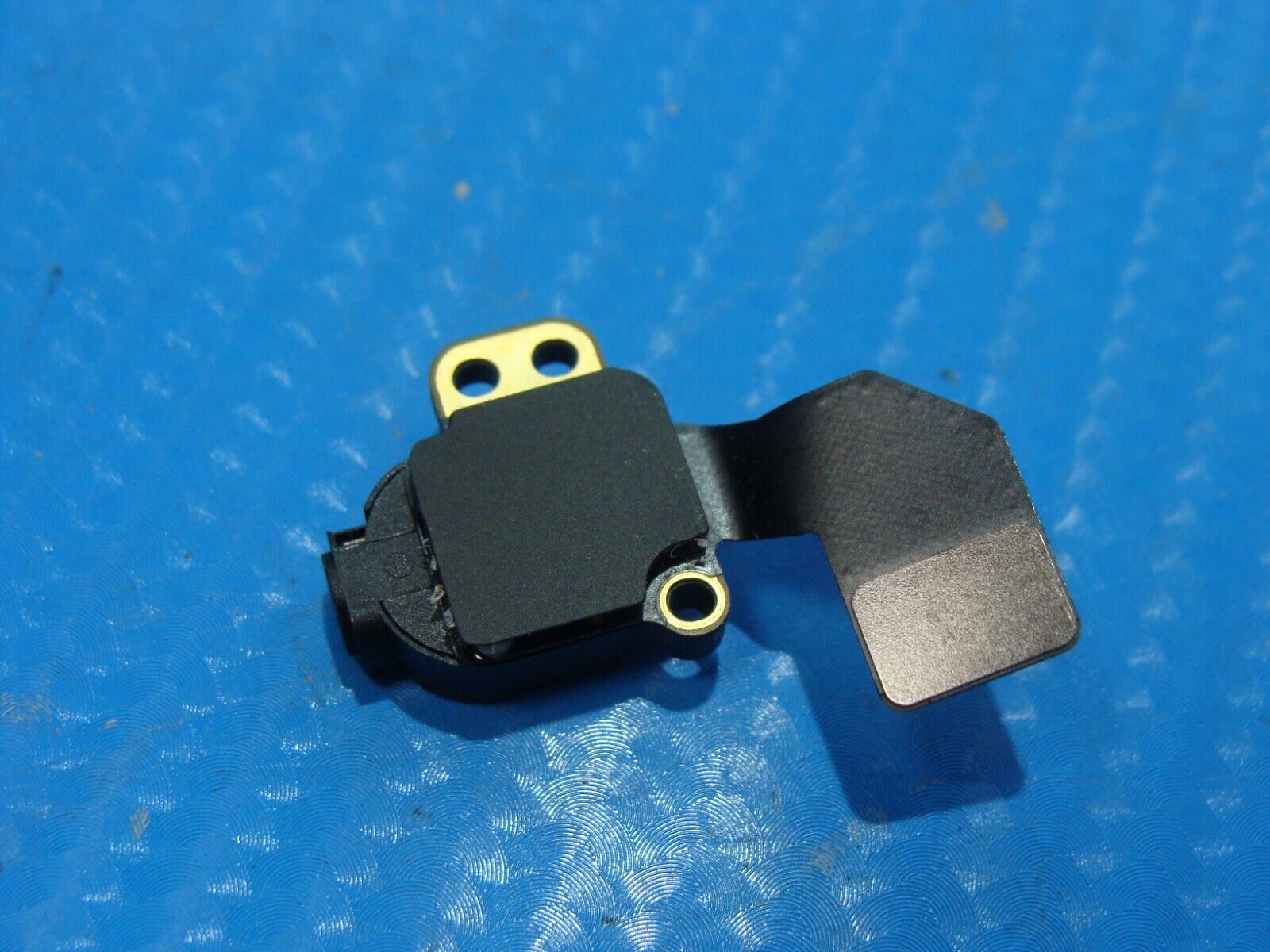 MacBook Pro A1990 15