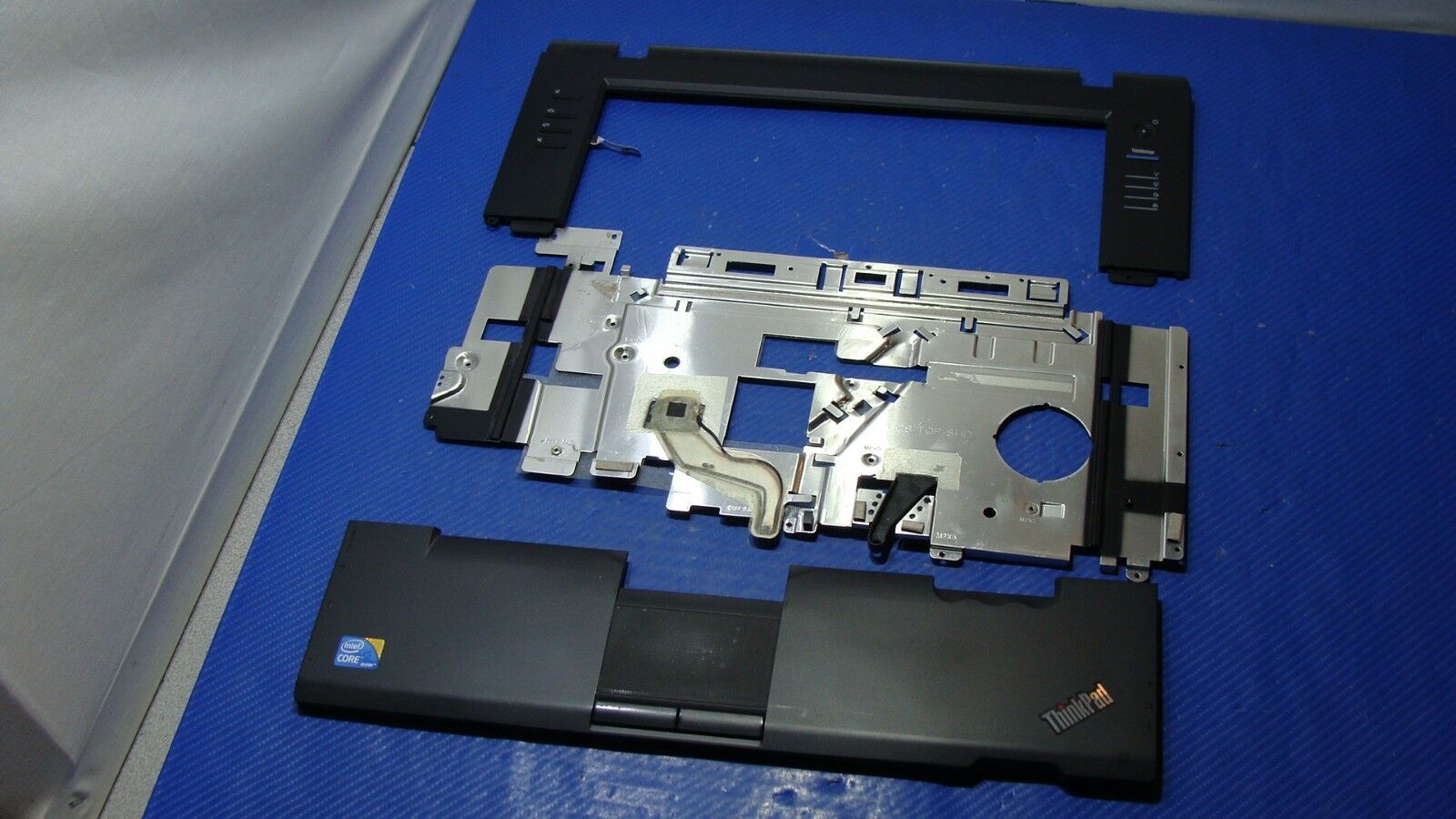 Lenovo ThinkPad 15.6 L512 OEM Palmrest w/TouchPad & Bezel Shielding 75Y4616