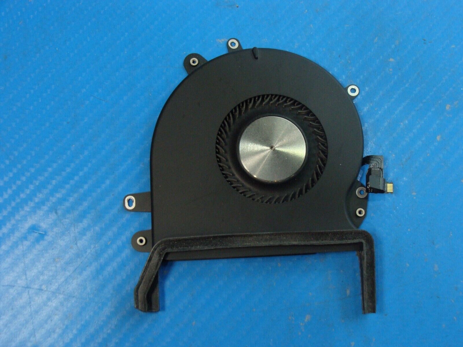 MacBook Pro A2141 16