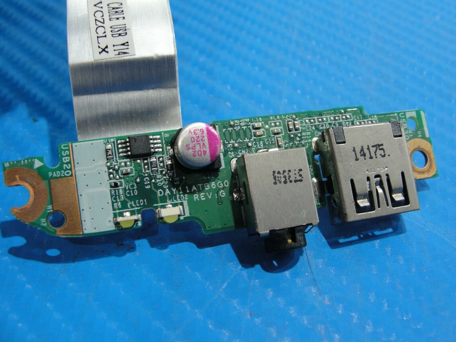 HP Pavilion 15-p029nr 15.6