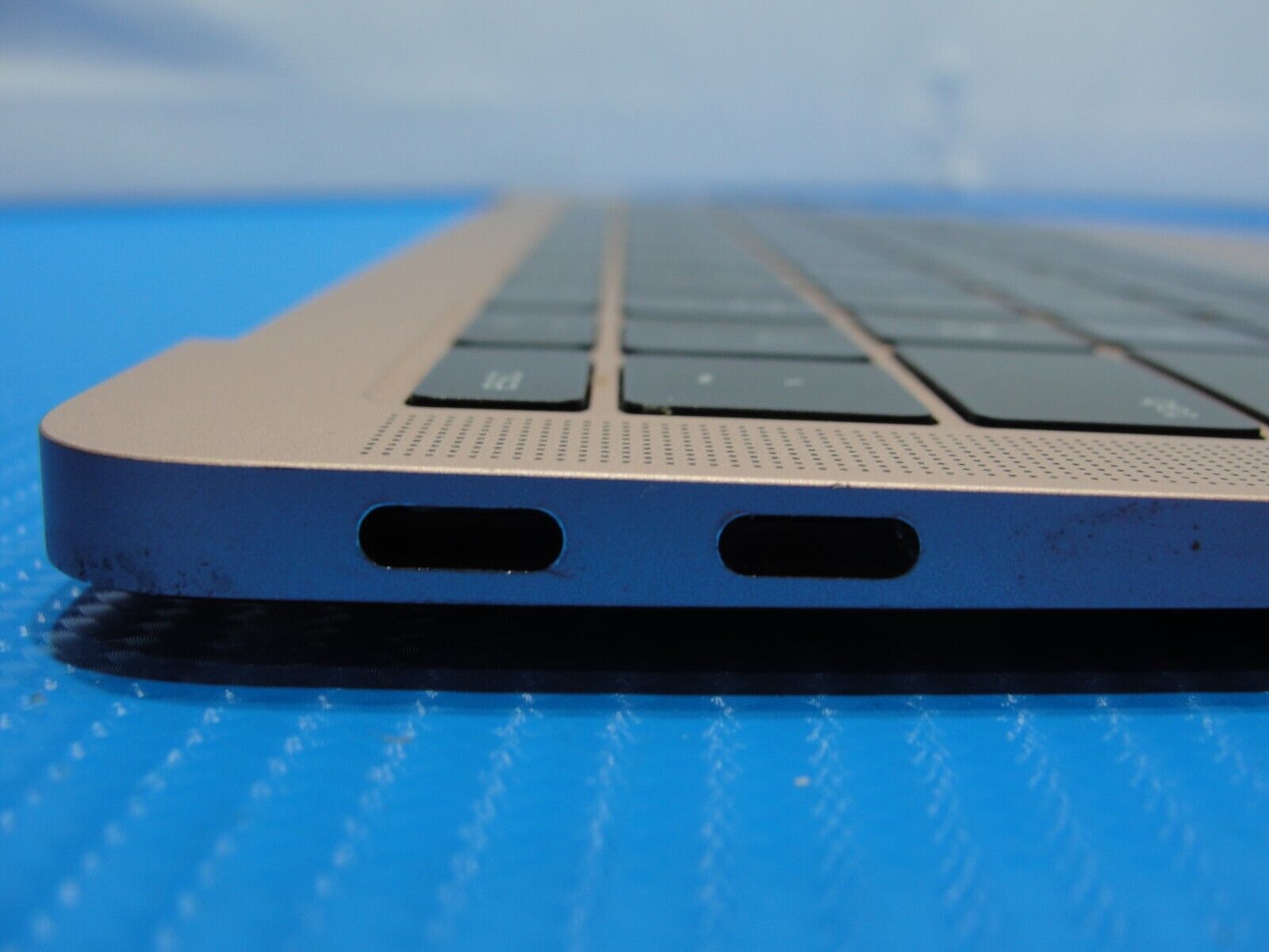 MacBook Pro A1932 2018 MRE82LL/A 13