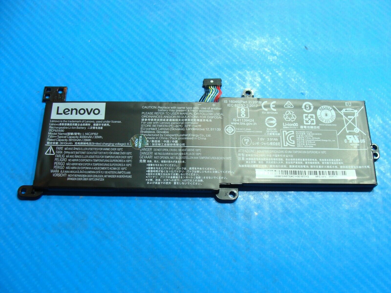 Lenovo IdeaPad S145-15AST 15.6