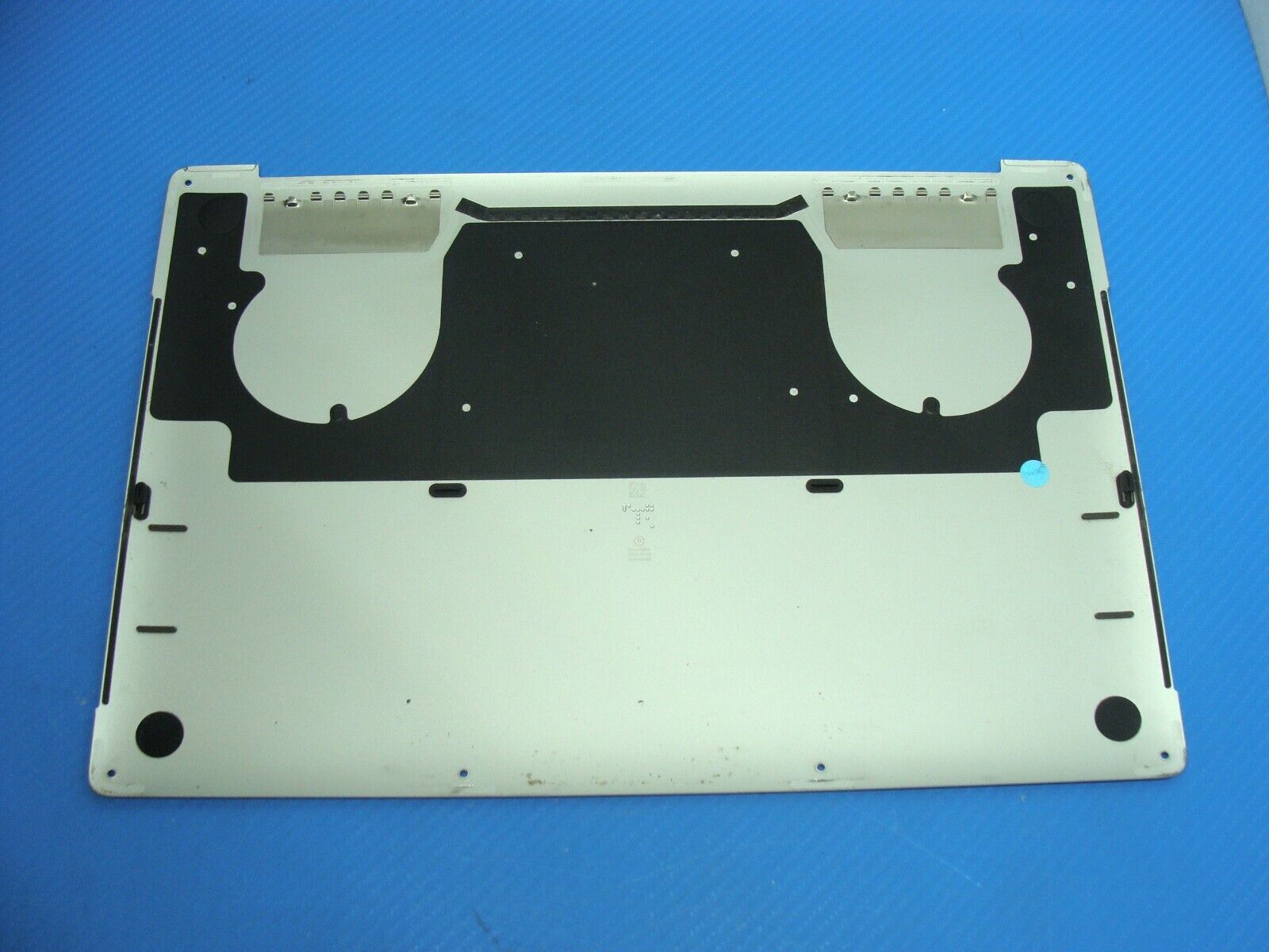 MacBook Pro A1707 15 Mid 2017 MPTU2LL/A Bottom Case Silver 923-01788