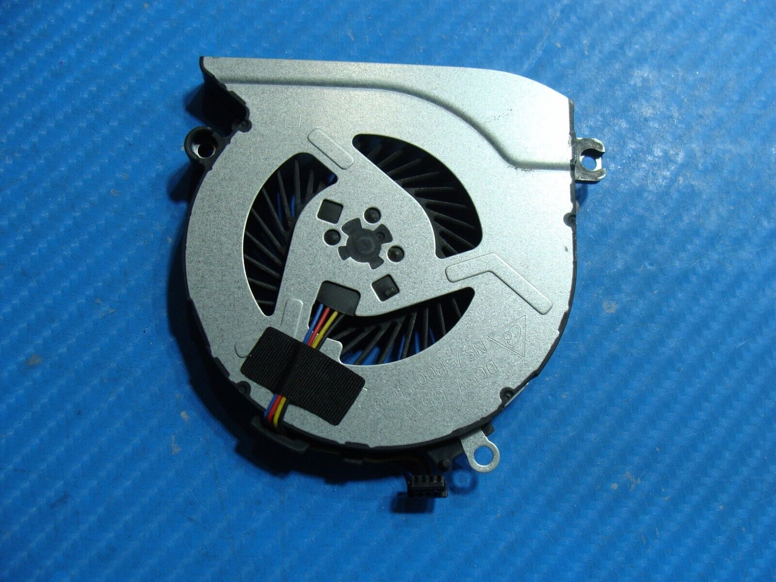 HP Pavilion 15-ab243cl 15.6