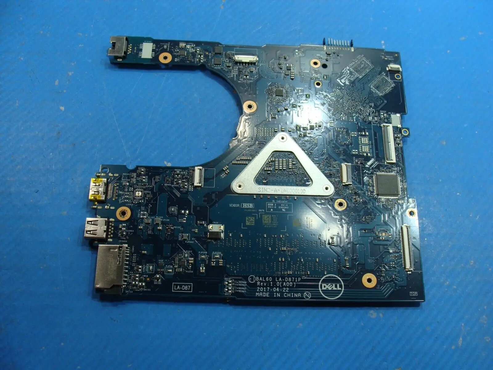 Dell Inspiron 15 5566 15.6