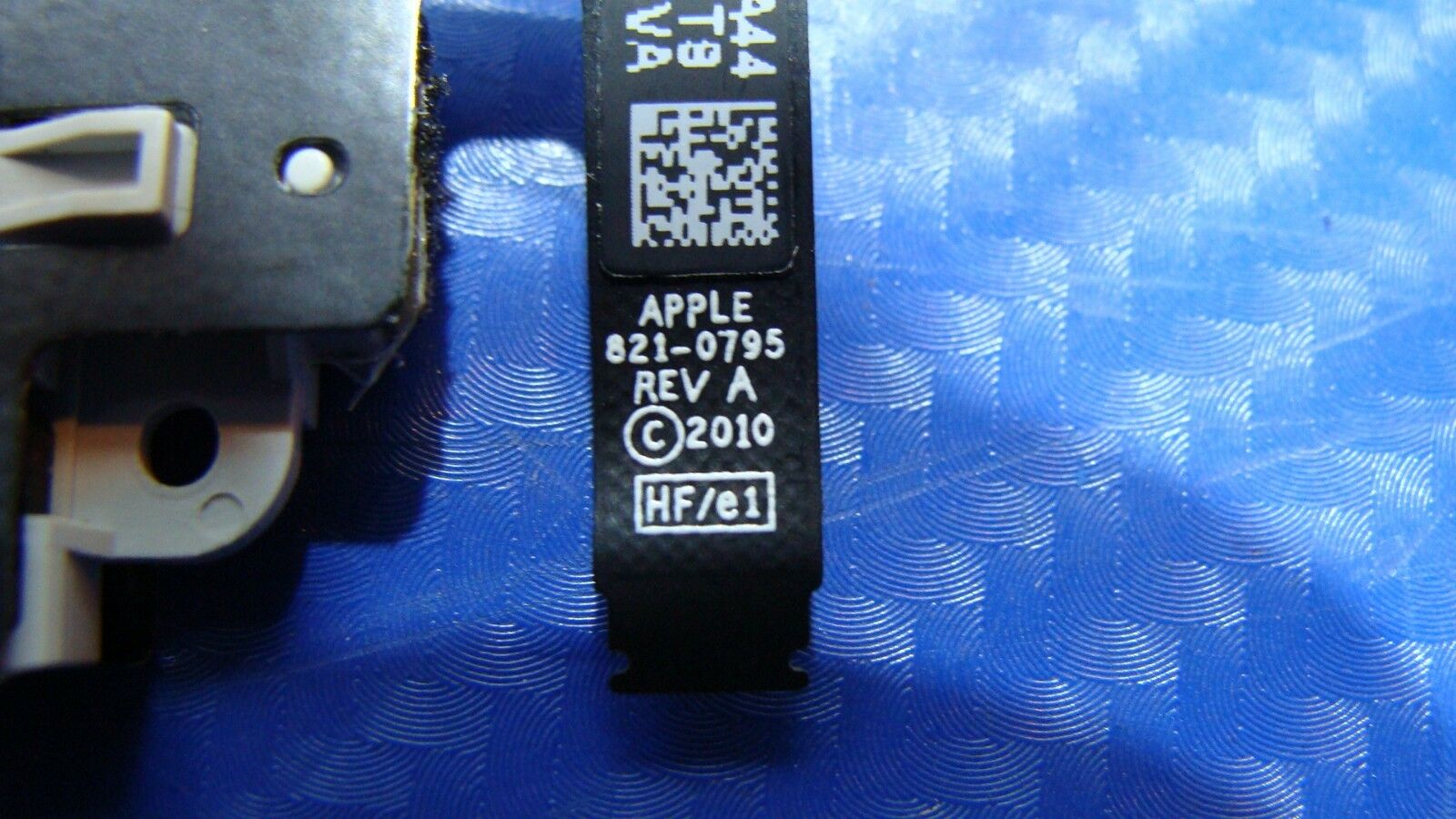 Apple iPad WiFi 16GB A1219 9