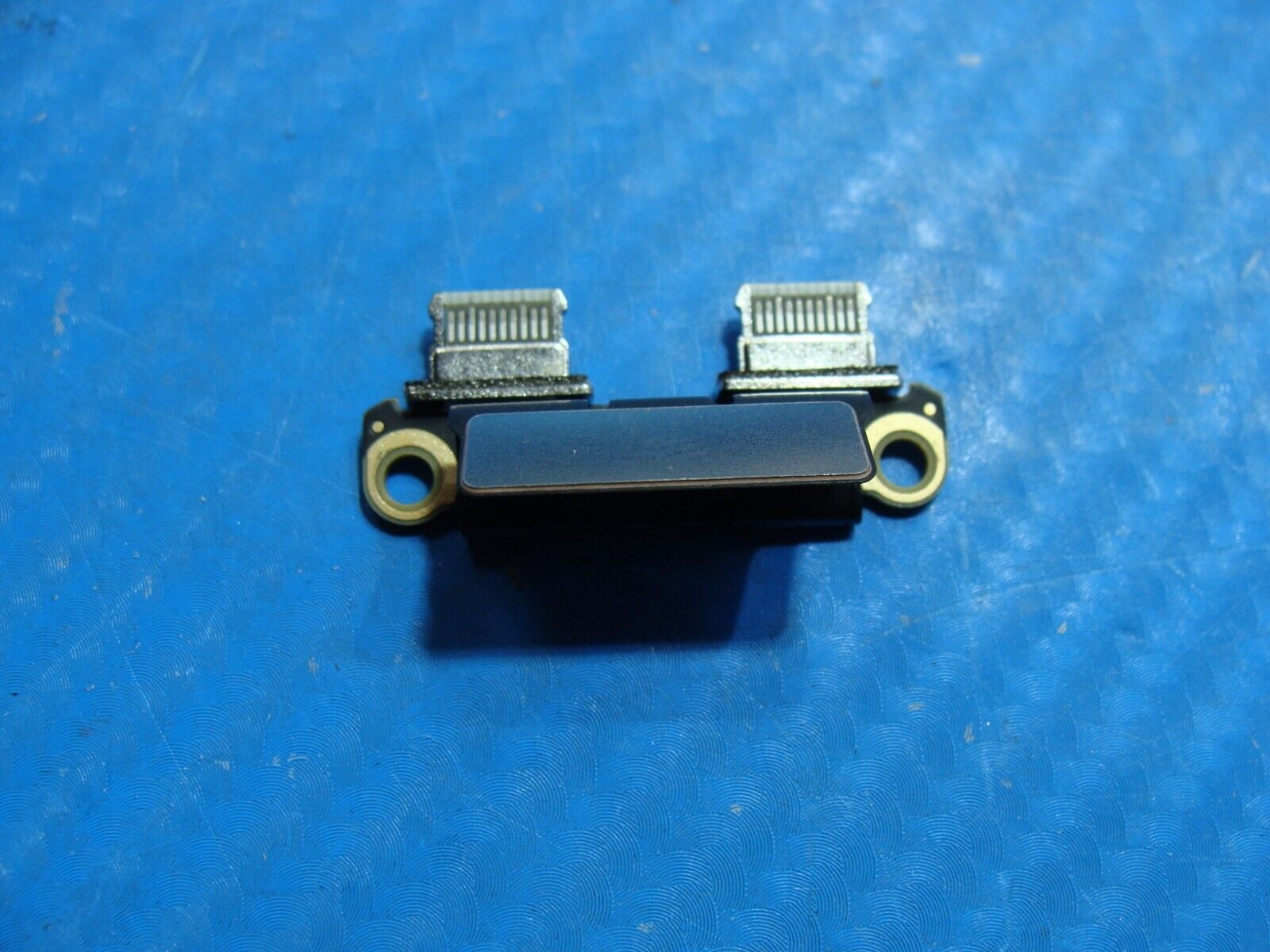 MacBook Pro A1989 13