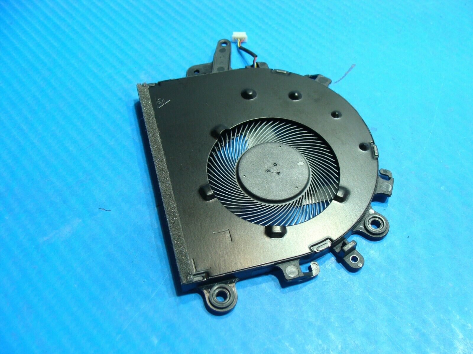 Lenovo IdeaPad 3 15IIL05 15.6