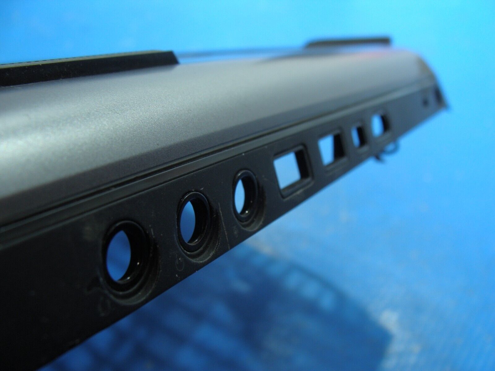 Dell Alienware 17 17.3 Bottom Case w/Cover Door AM0UJ000B20 GXRRC