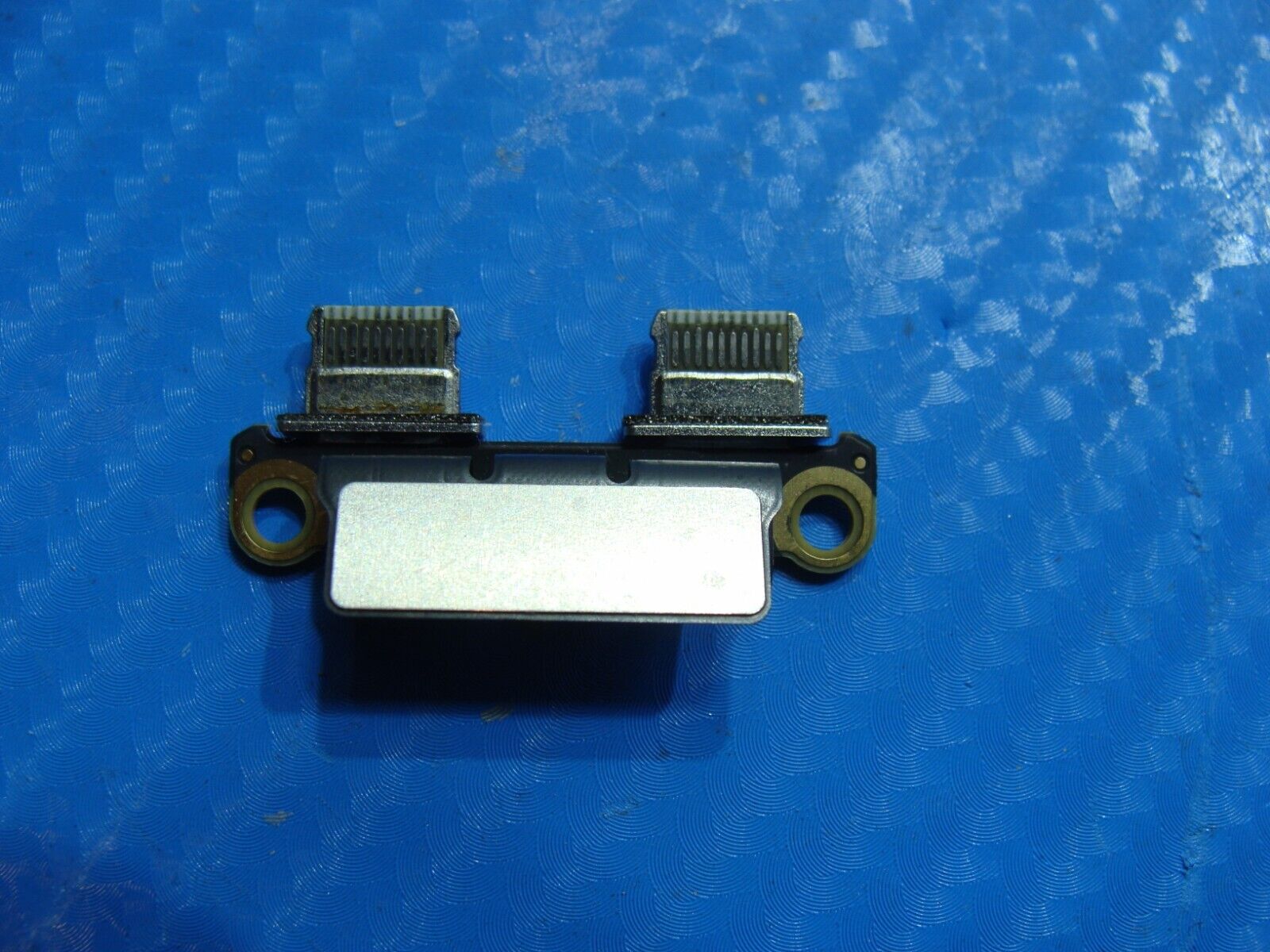 MacBook Pro A1989 13