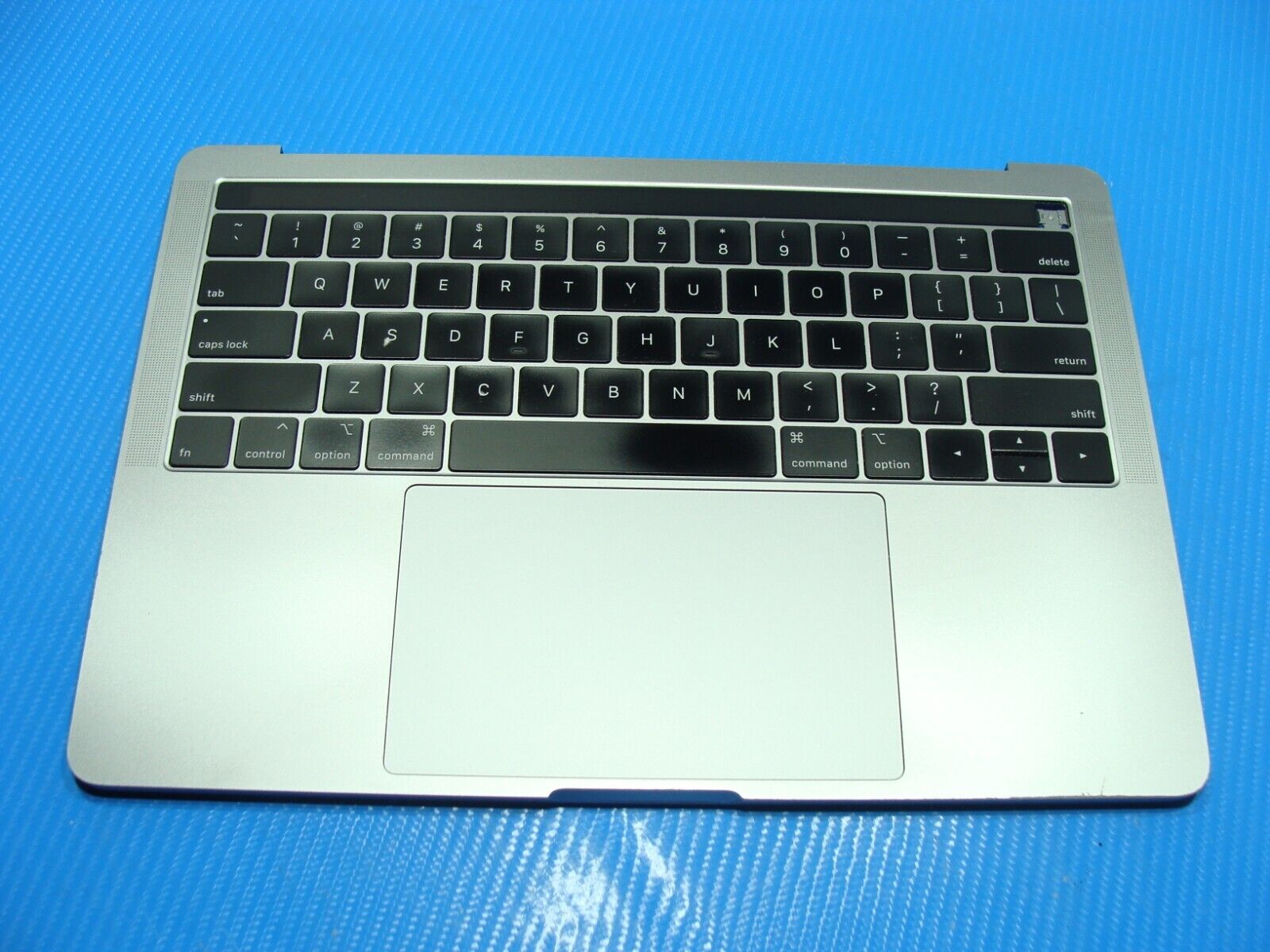 MacBook Pro A1989 13