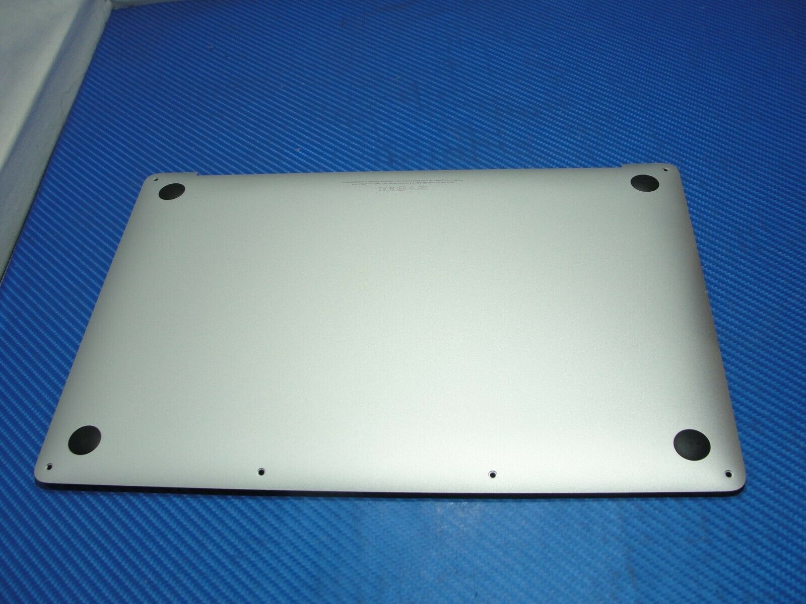 MacBook Pro A1708 13.3" Mid 2017 MPXQ2LL/A Genuine Silver Bottom Case 923-01787 - Laptop Parts - Buy Authentic Computer Parts - Top Seller Ebay