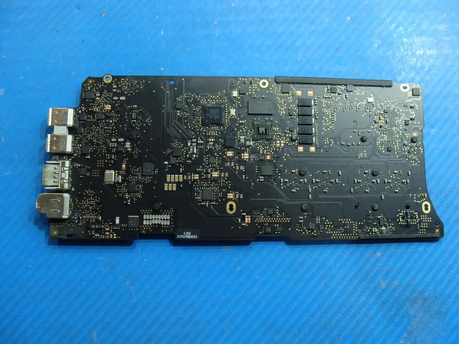 MacBook Pro A1502 13