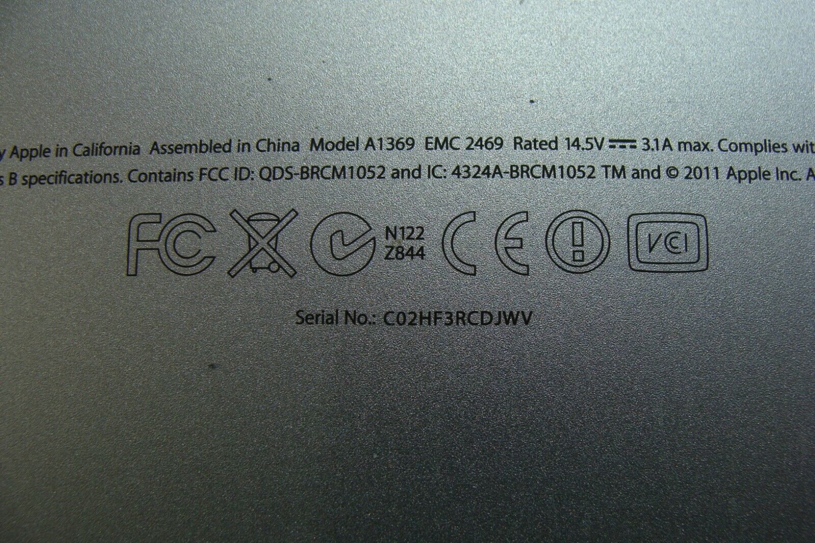 MacBook Air A1369 13 Mid 2011 MC965LL/A MC966LL/A Genuine Bottom Case 922-9968