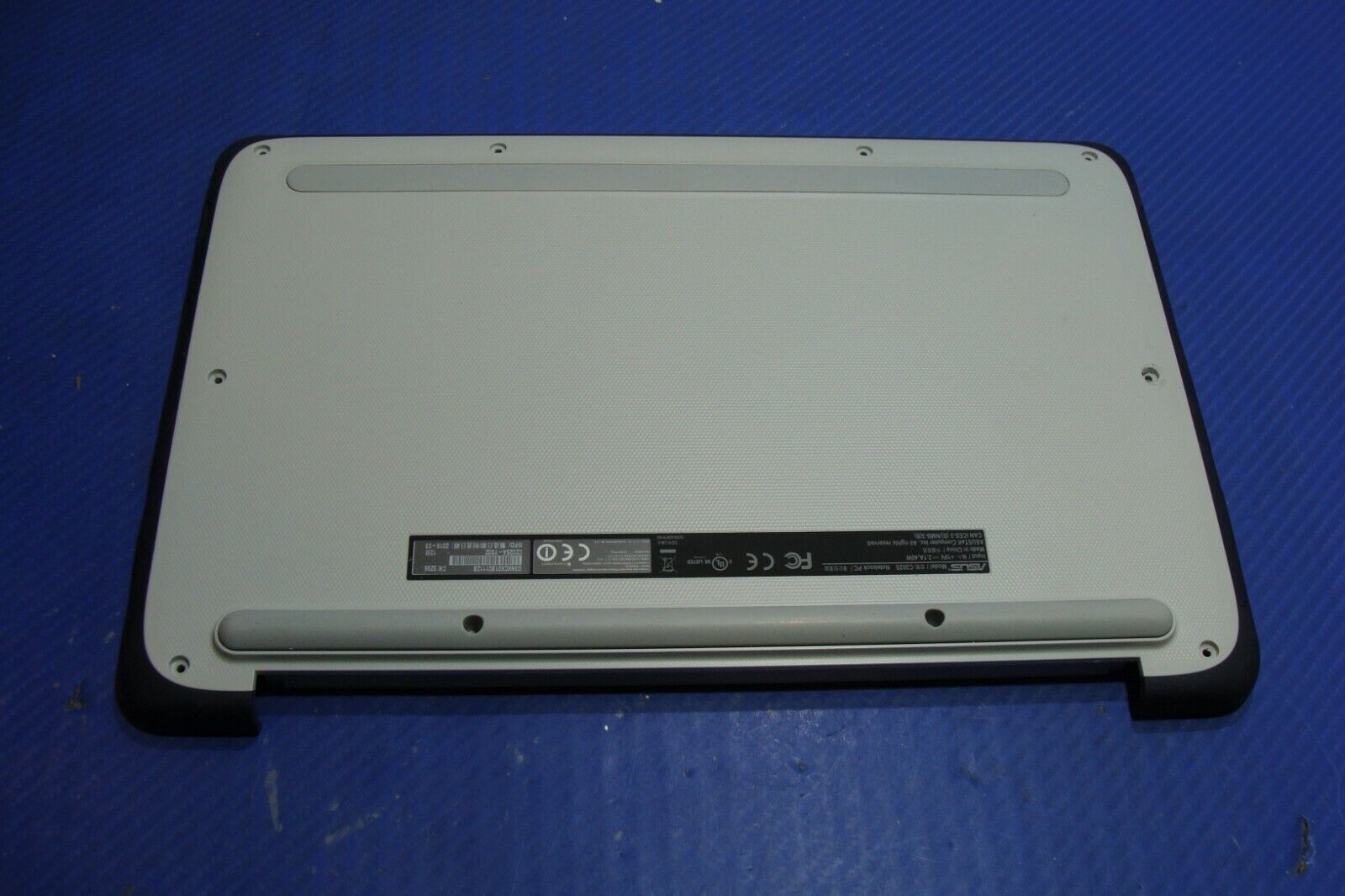 Asus Chromebook C202SA-YS02 11.6 OEM Bottom Base Case w/Speakers 13NX00Y2AP0401