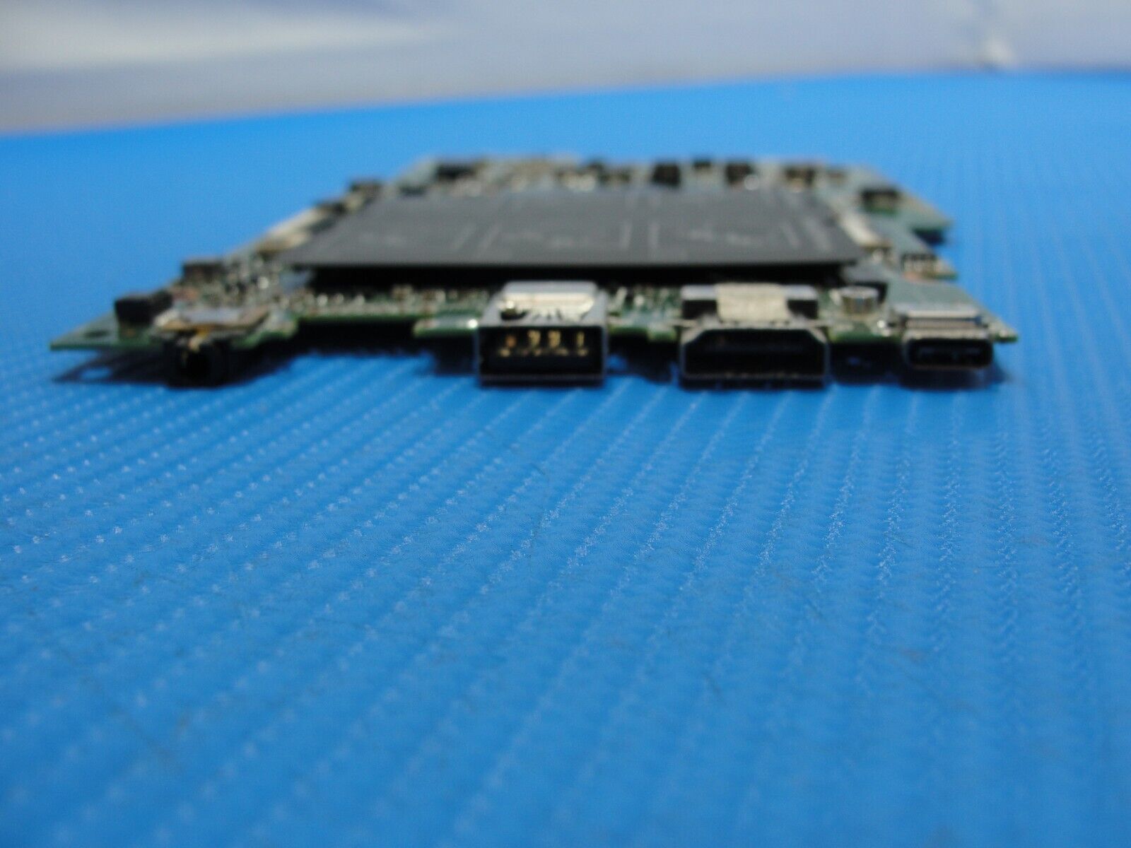 Dell Latitude 3390 2-in-1 13.3