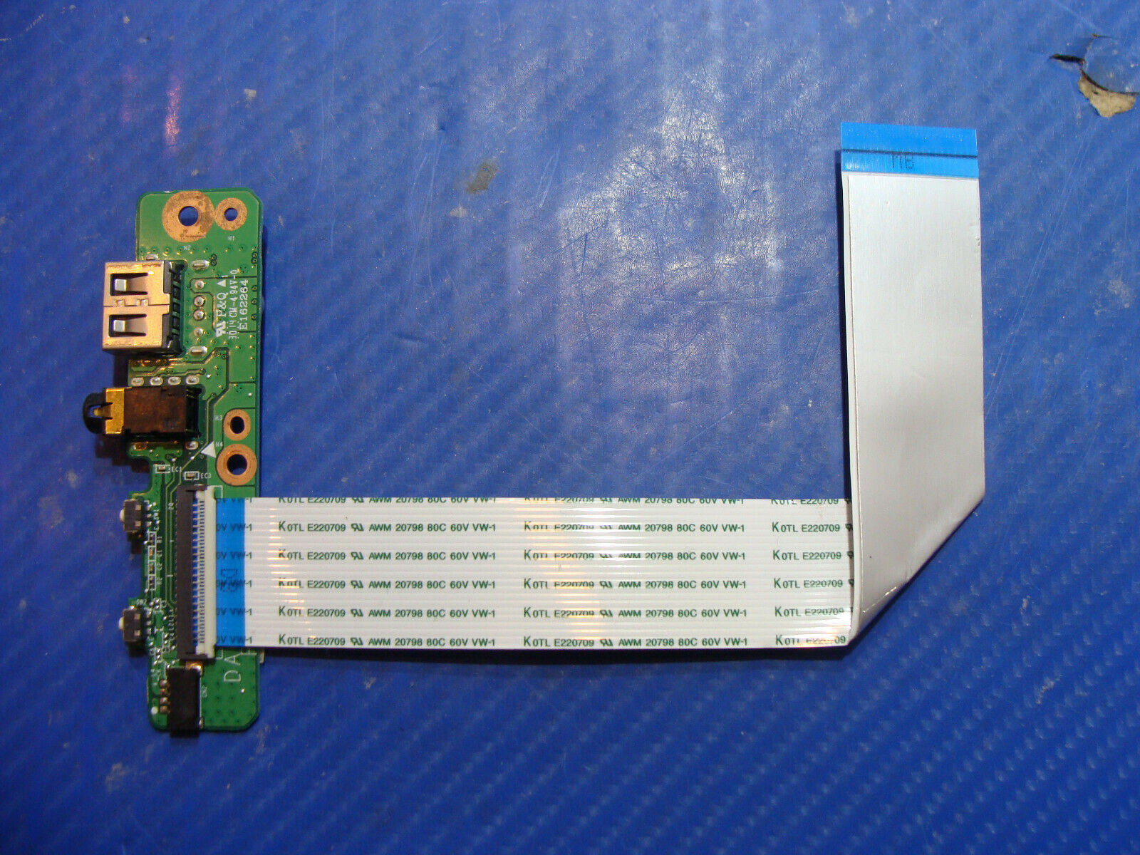 HP Pavilion x360 13-a155cl 13.3