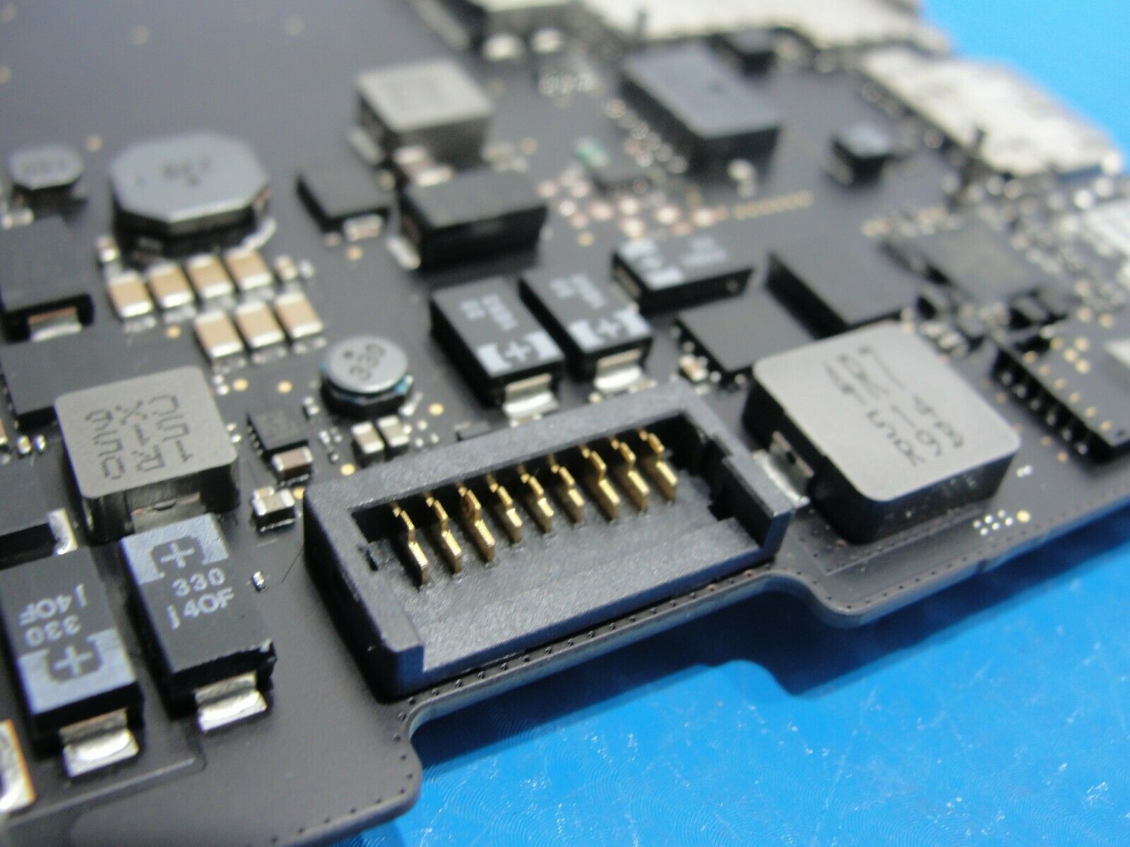 MacBook Pro A1502 13