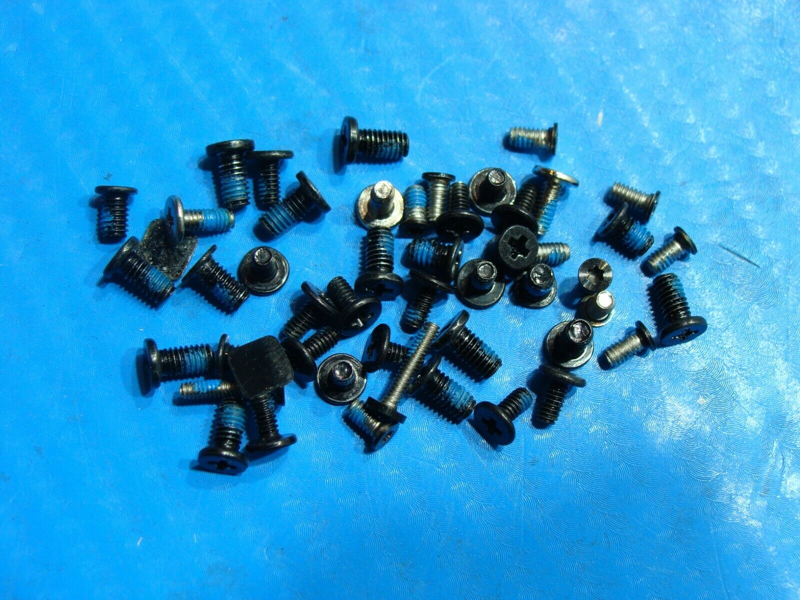 Asus Q552UB-BHI7T12 15.6