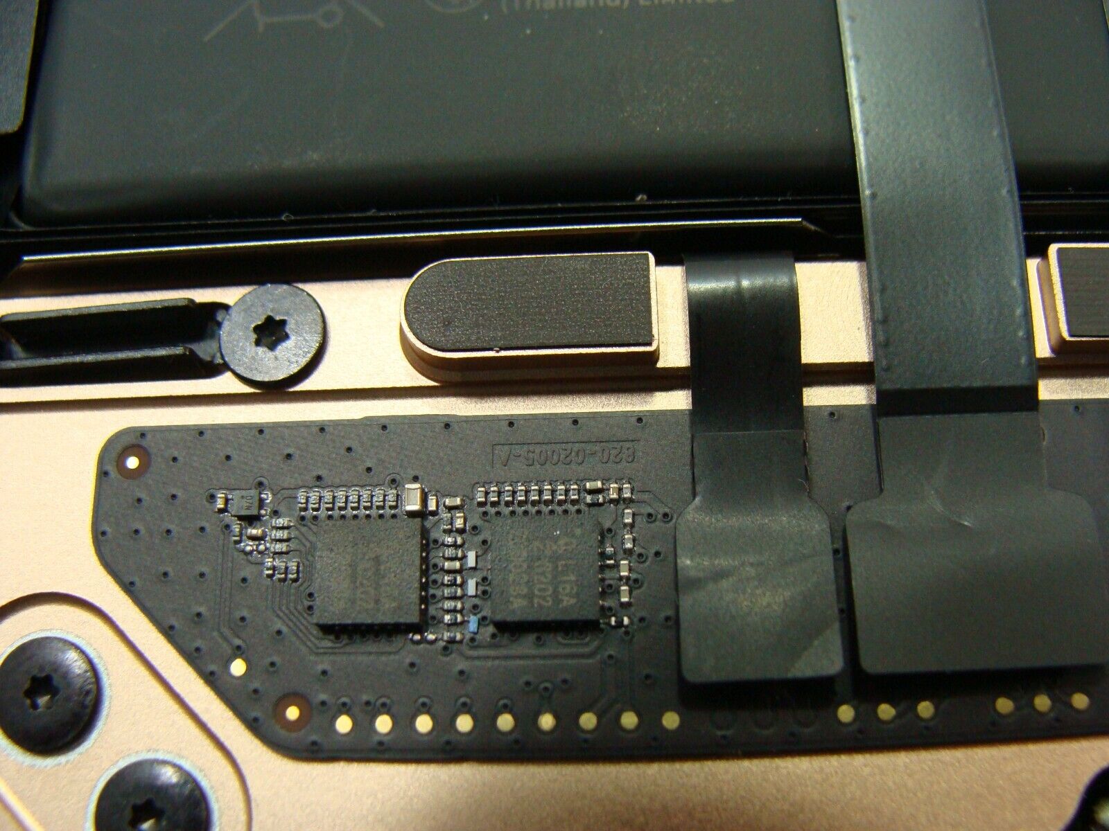 MacBook Air A2179 13 Early 2020 MVH52LL/A Top Case w/Battery Gold 661-15388