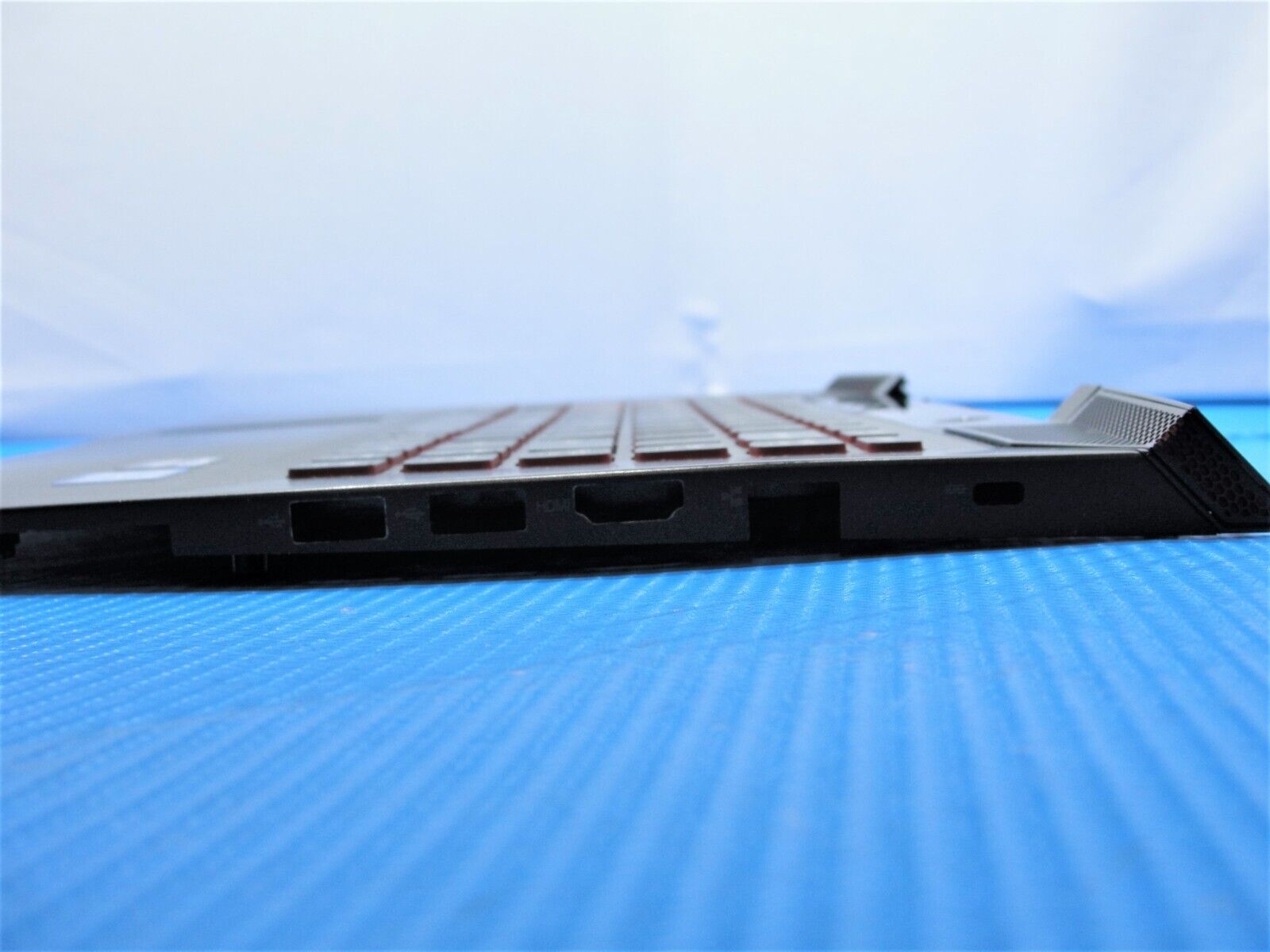 Lenovo IdeaPad Y700-14ISK 14