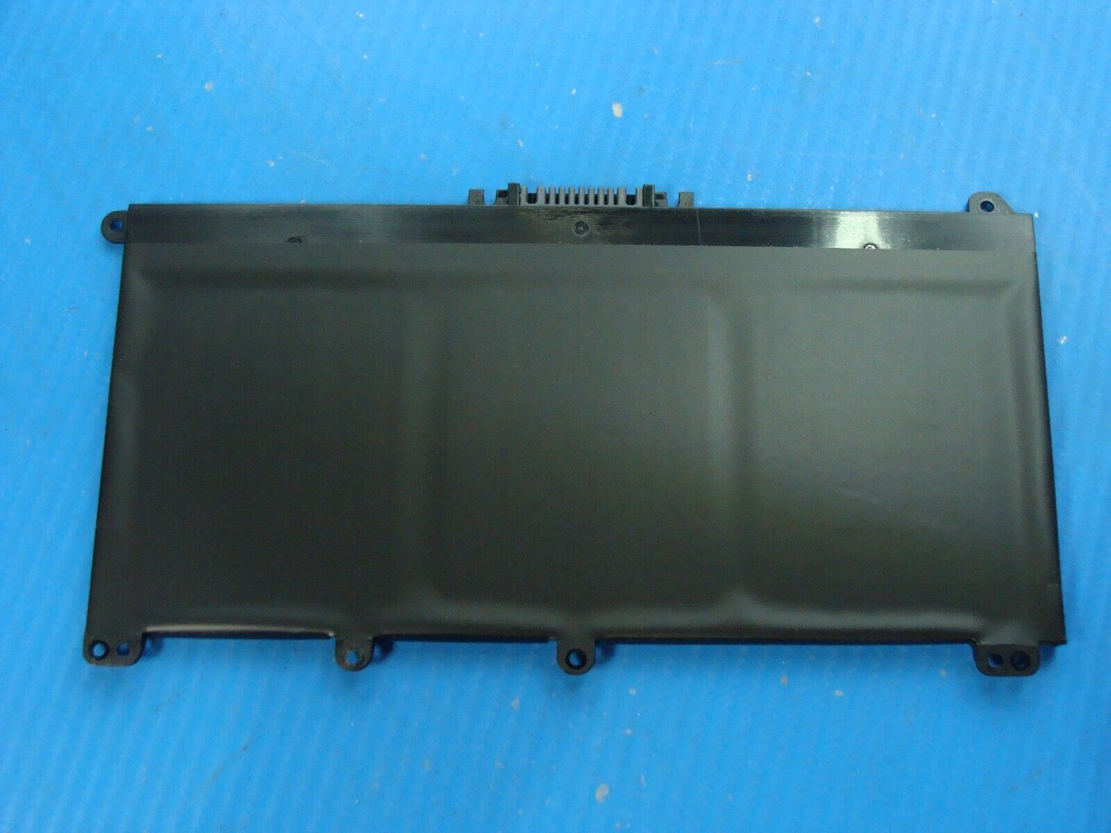 HP 15.6” 15-dy1044nr Genuine Laptop Battery 11.34V 41.04Wh 3440mAh L11119-855