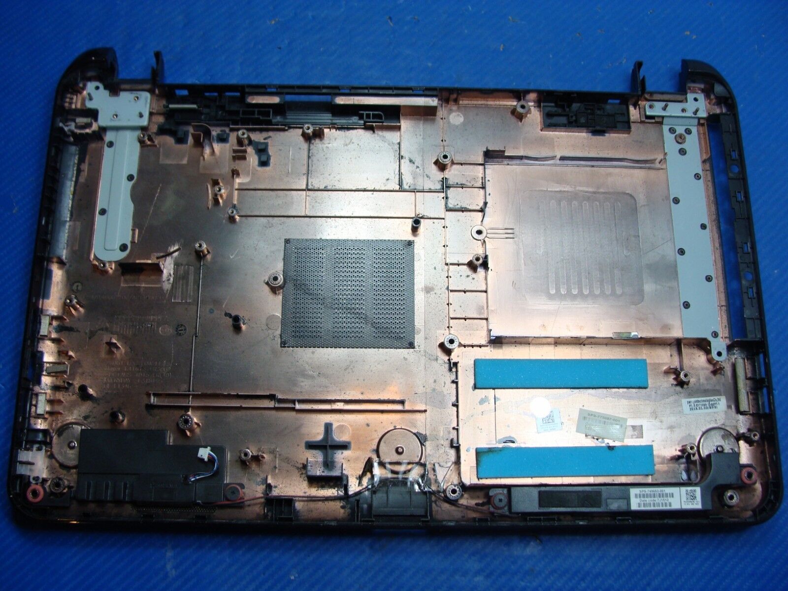 HP 15.6 15-g227wm OEM Bottom Case Base Cover w/Speakers AP14D000D00 775087-001