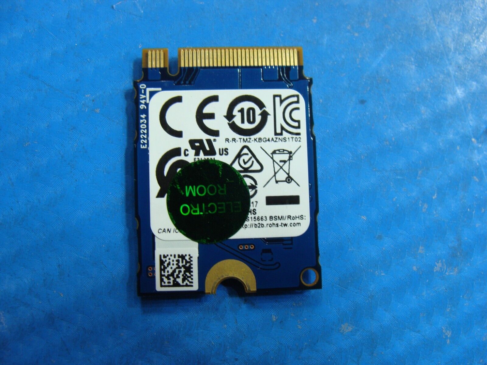 Dell 3410 Kioxia 256GB NVMe M.2 SSD Solid State Drive KBG40ZNS256G FWJTG