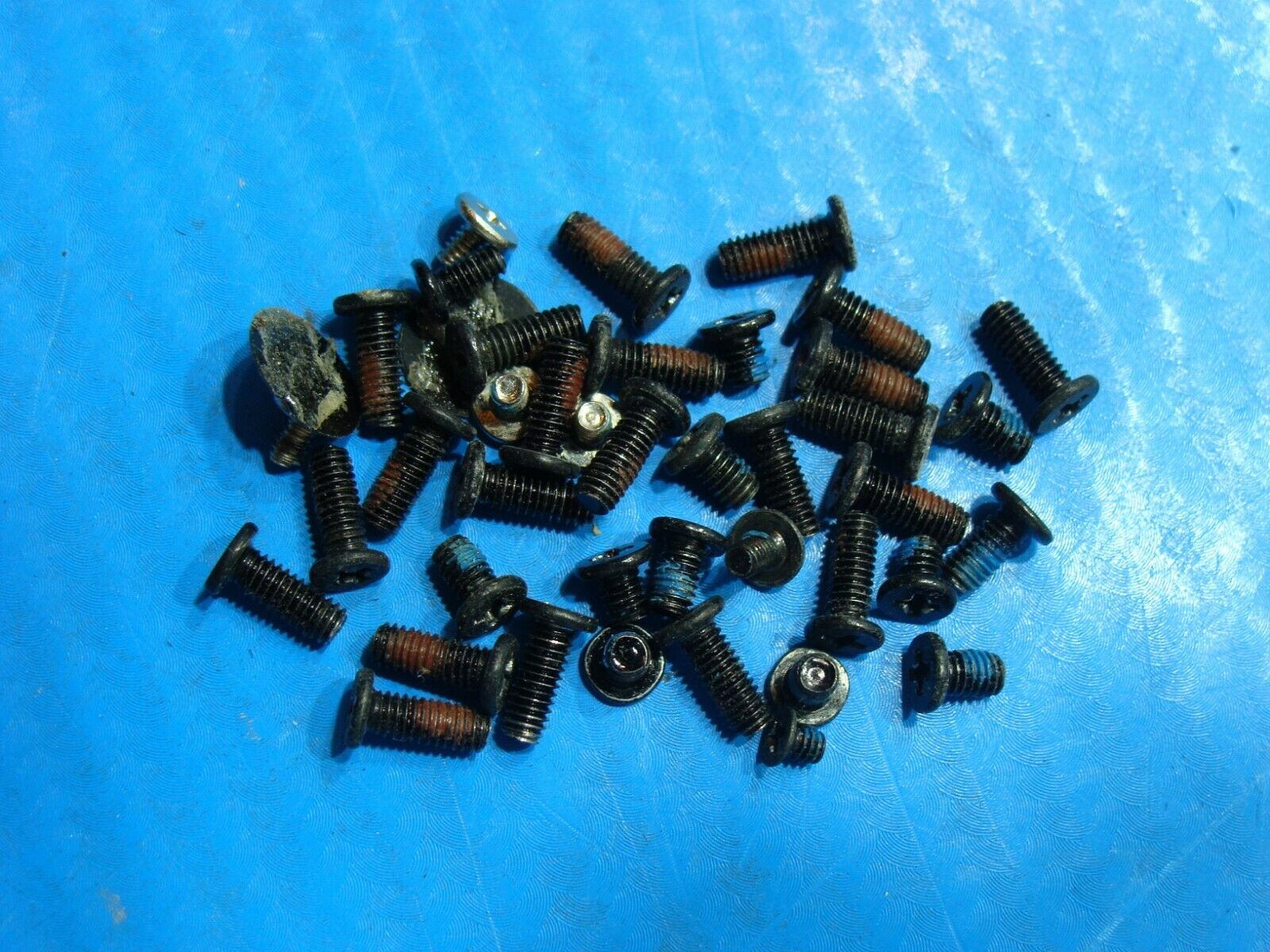 HP Pavilion 15-p002la 15.6