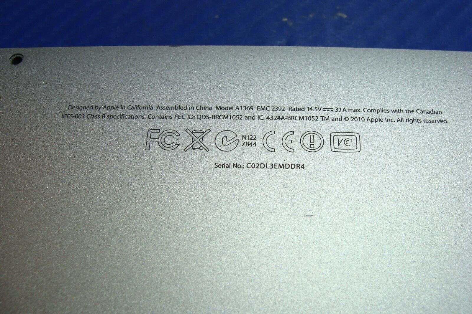 MacBook Air 13 A1369 Late 2010 MC504LL/A Genuine Bottom Case 922-9646