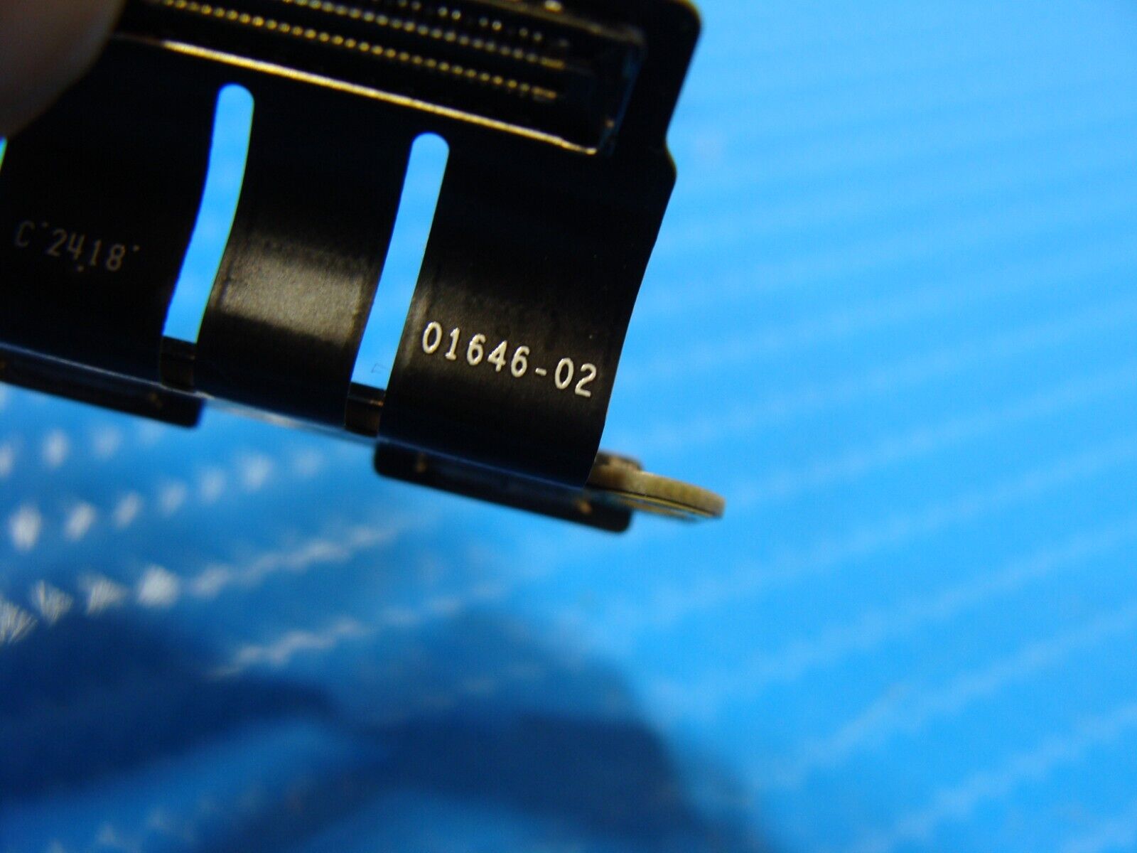 MacBook Pro A1989 13