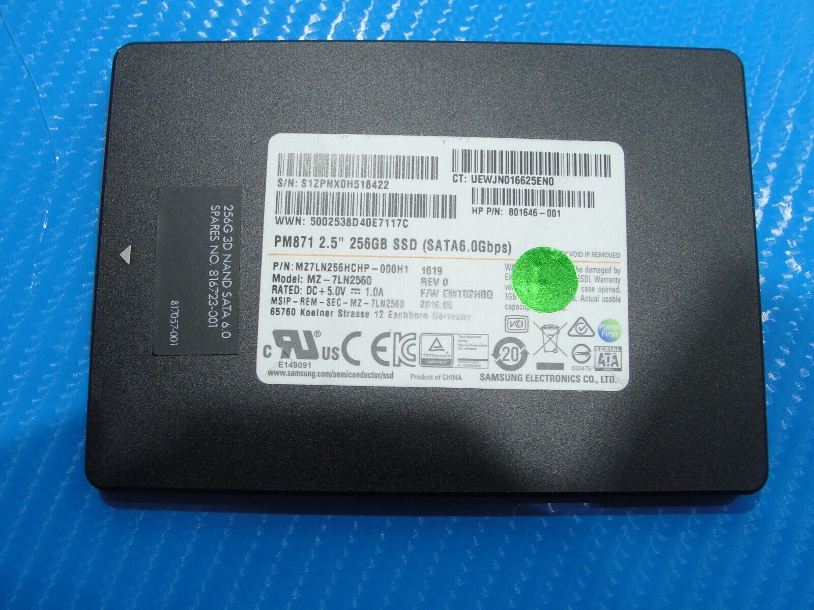Dell Latitude 5580 256GB Samsung PM871 2.5'' SATA Internal SSD MZ-7LN2560