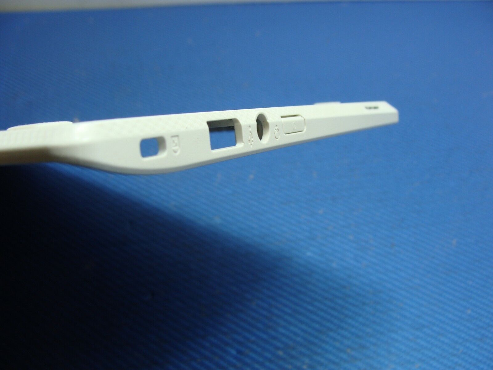 Acer Chromebook 11.6 CB5-132T-C9KK Genuine Laptop Bottom Case EAZHR00301A