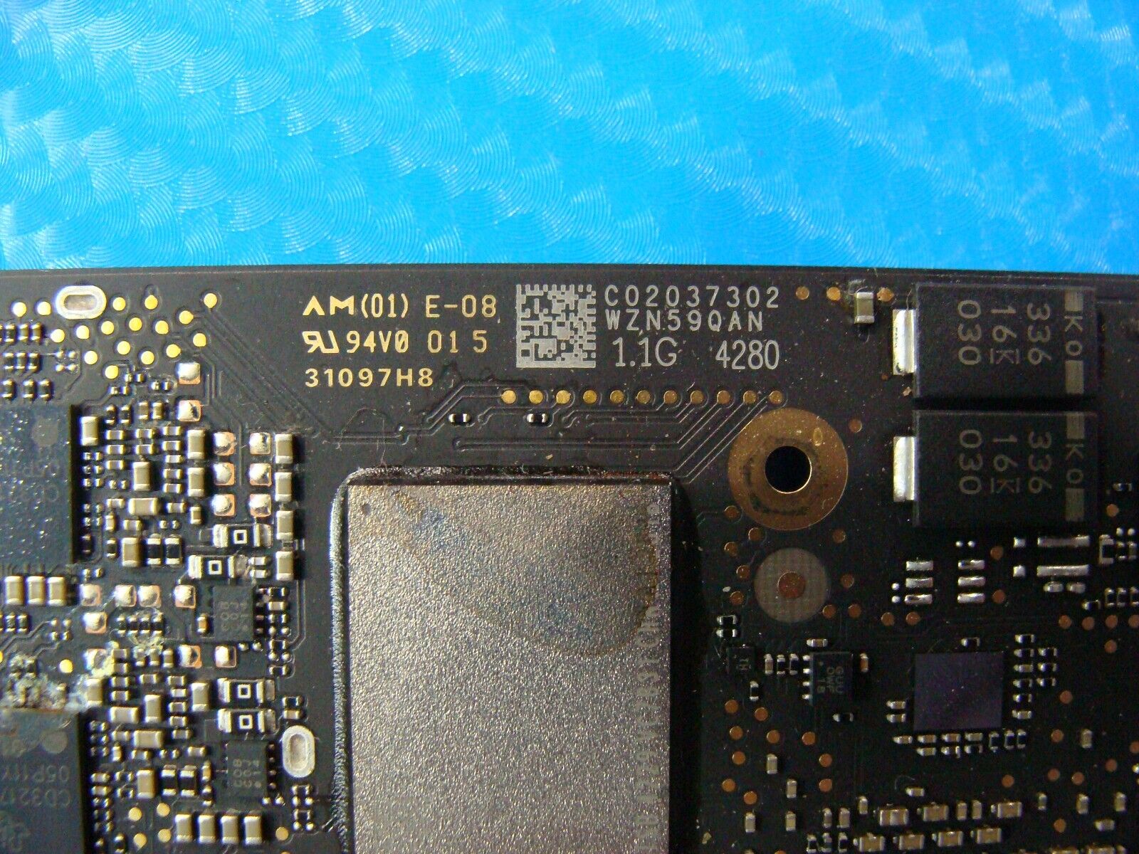MacBook Air A2179 2020 MVH42LL/A 13 i5 1.1GHz 8GB 512GB Logic Board 661-14752