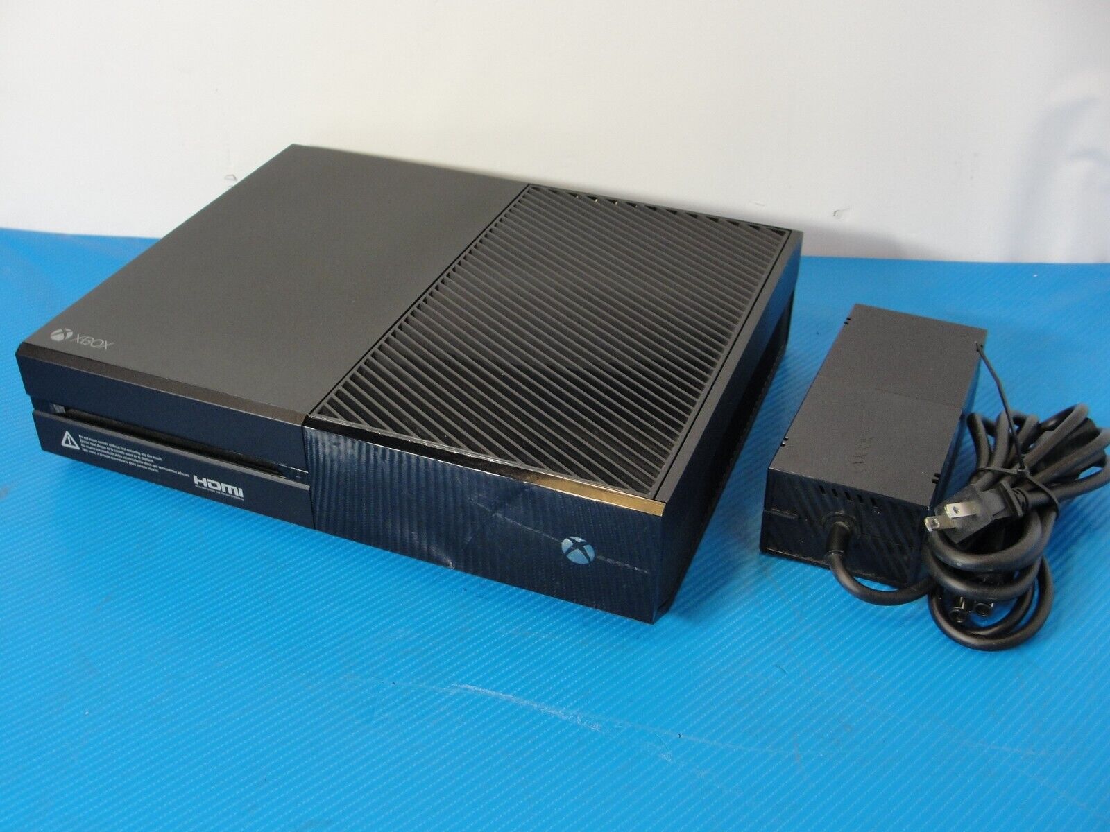 Microsoft Xbox One Original 1540 Black Console 1TB & Power Adapter /Works Great
