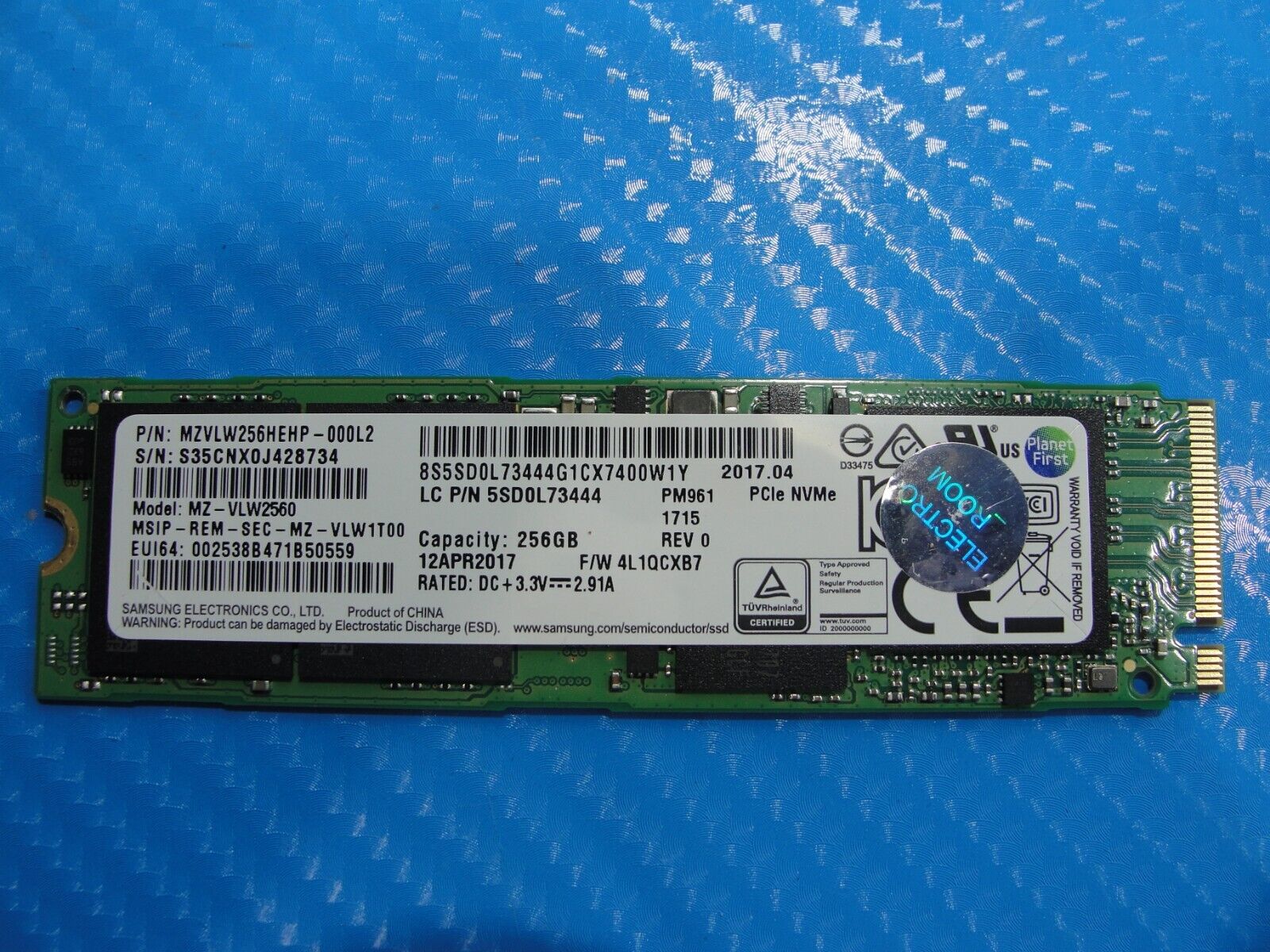 Lenovo 720-13IKB Samsung 256Gb NVME M.2 Solid State Drive mzvlw256hehp-000l2 