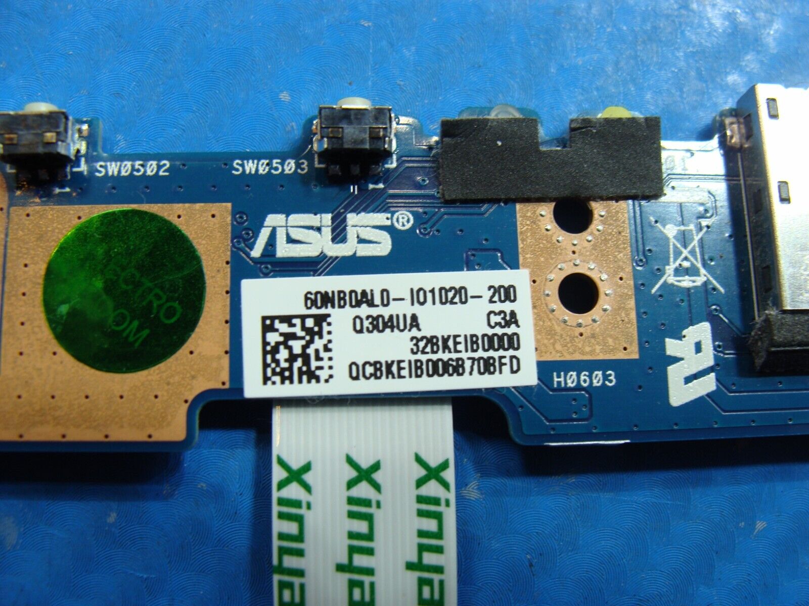 Asus Q304UA-BHI5T11 13.3 USB Port Card Reader Board w/Cable 60NB0AL0-IO1020