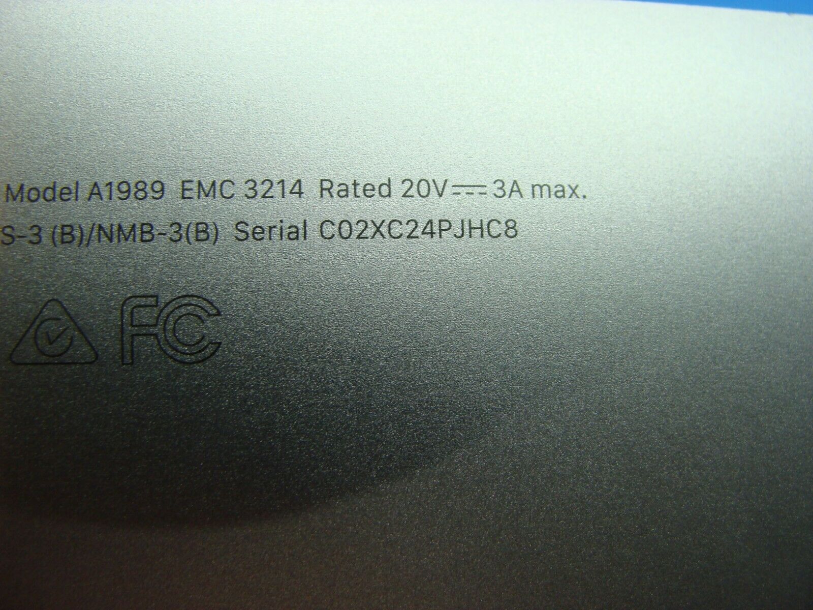 Apple MacBook Pro A1989 13