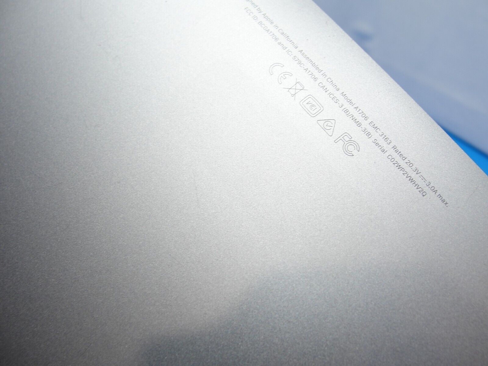 MacBook Pro A1706 13