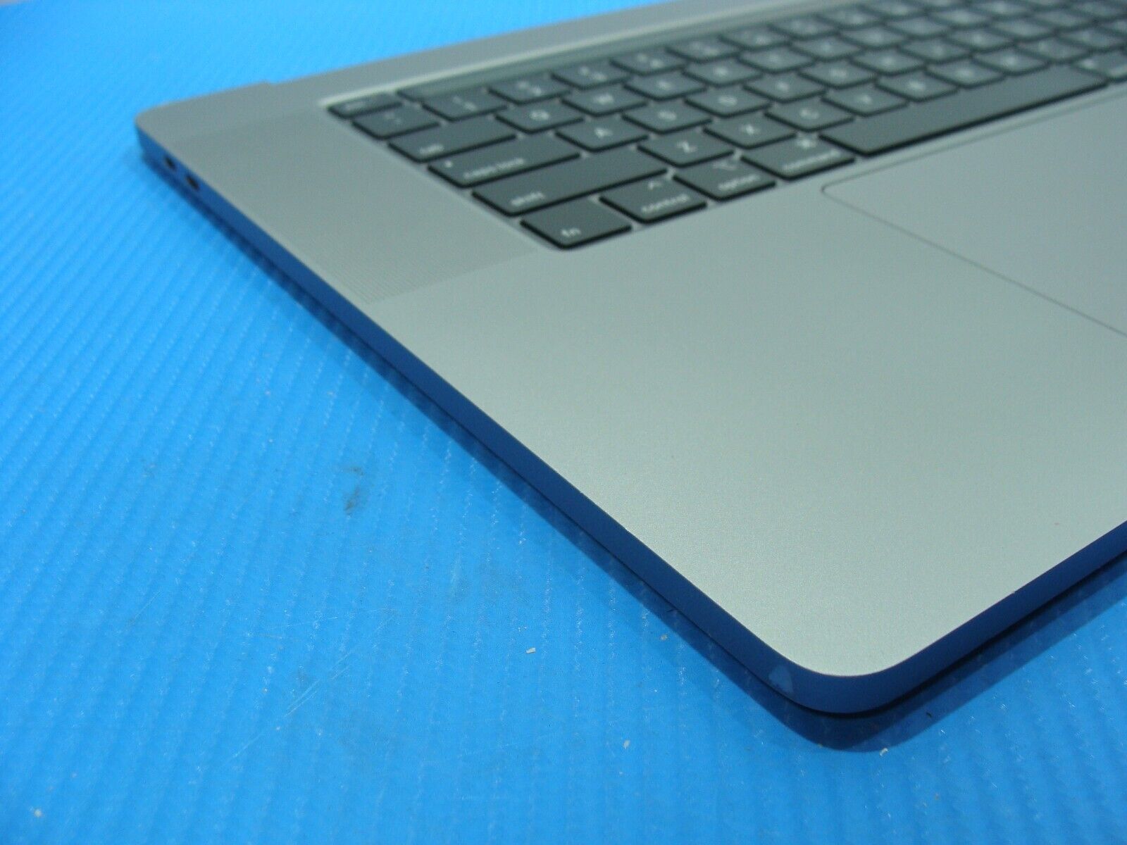 MacBook Pro 16