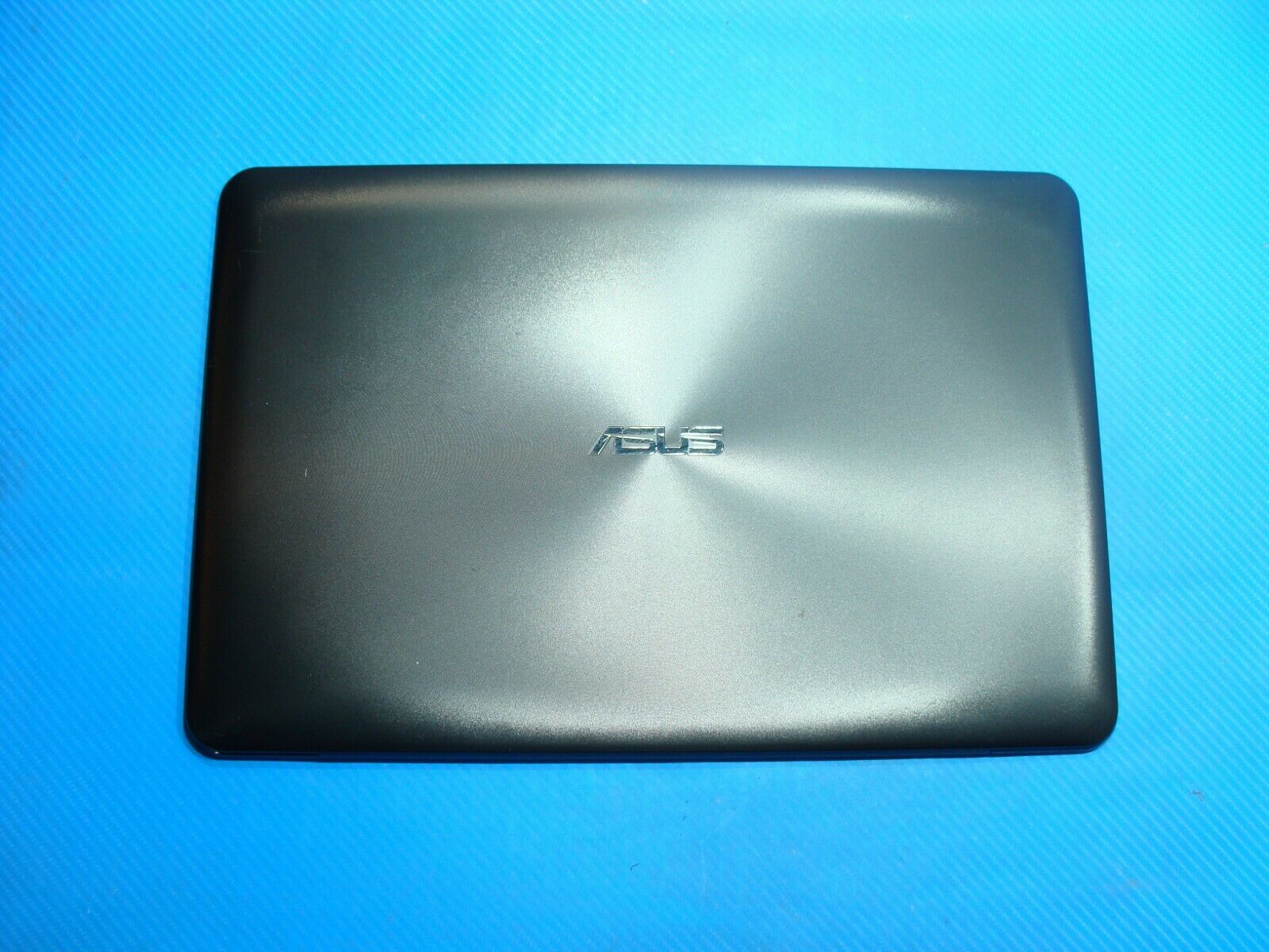 Asus F555LA-US71 15.6